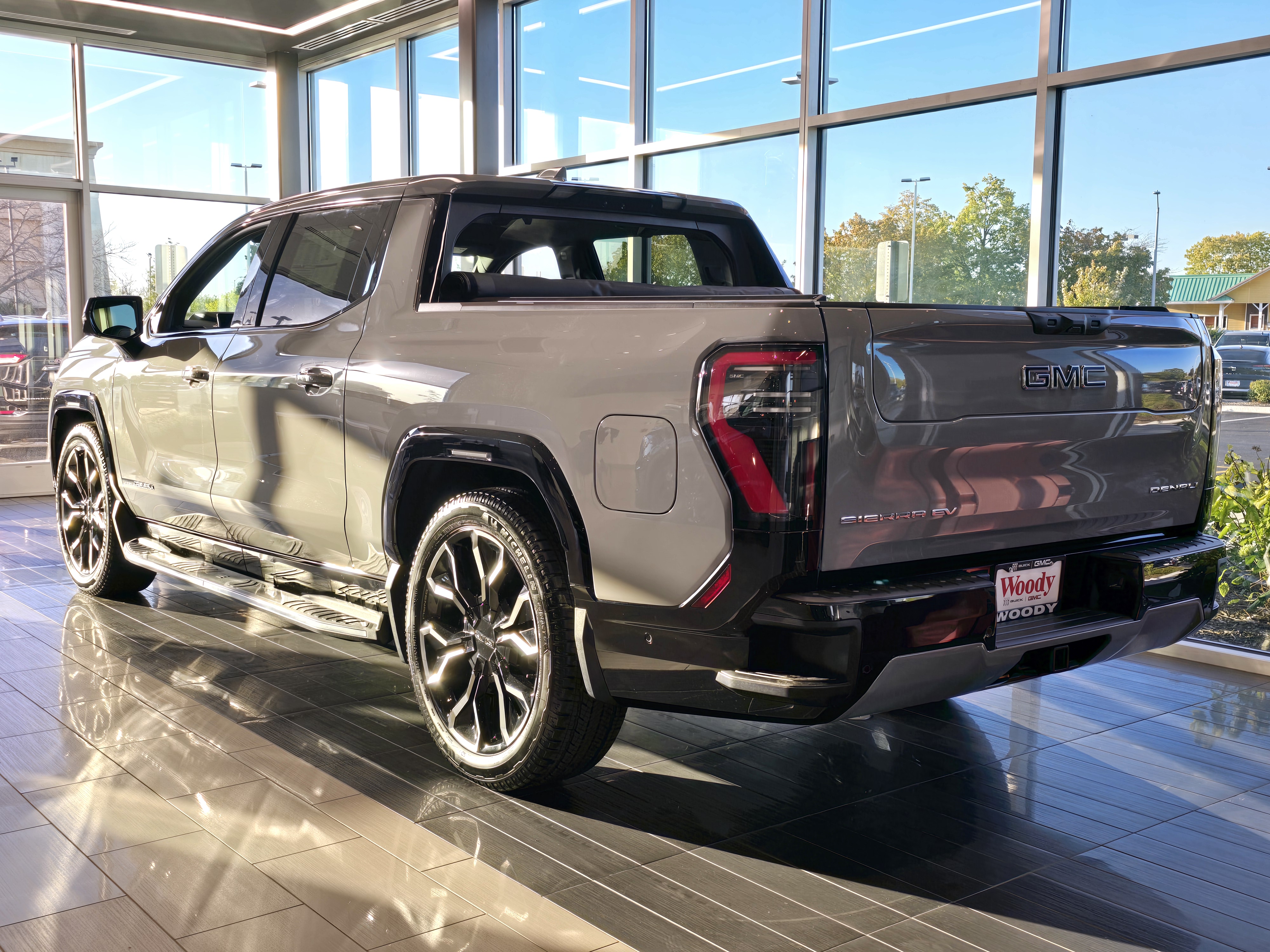 2024 GMC Sierra EV Denali Edition 1 4