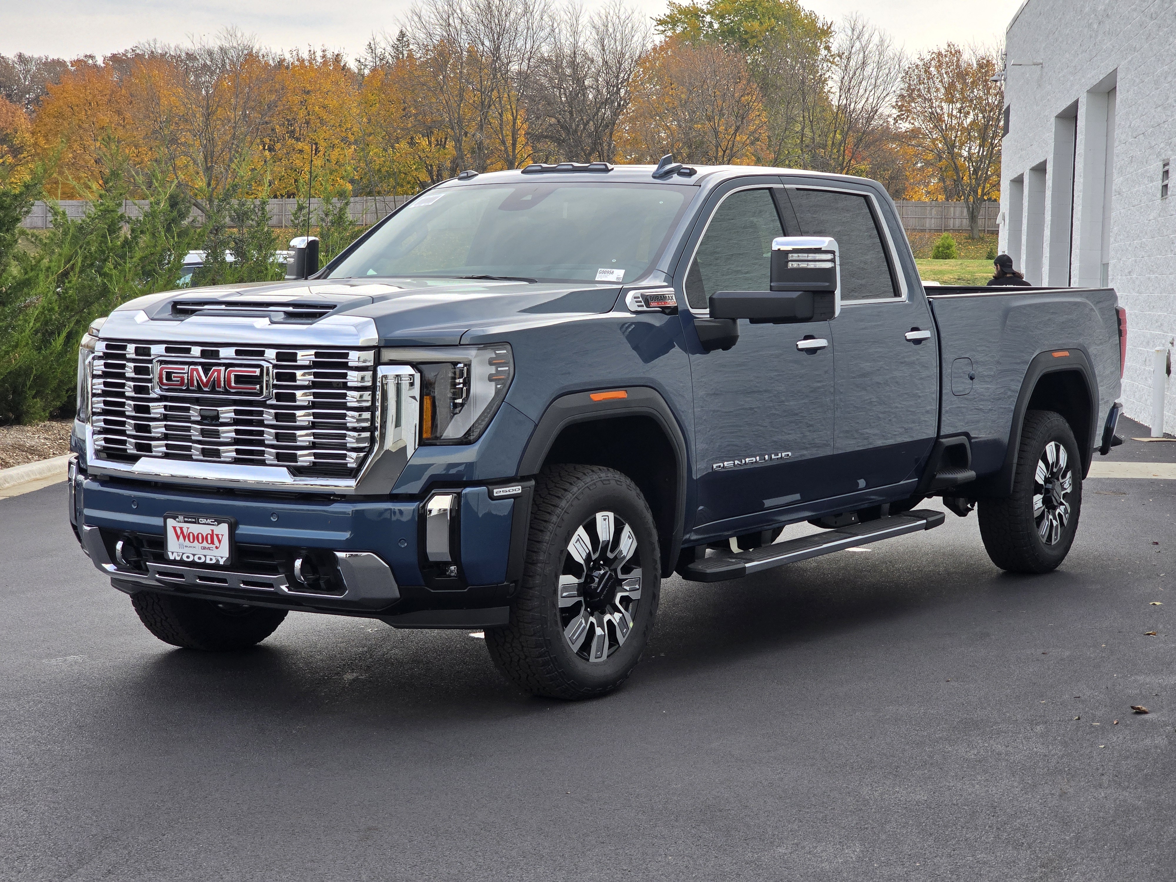 2025 GMC Sierra 2500HD Denali 11