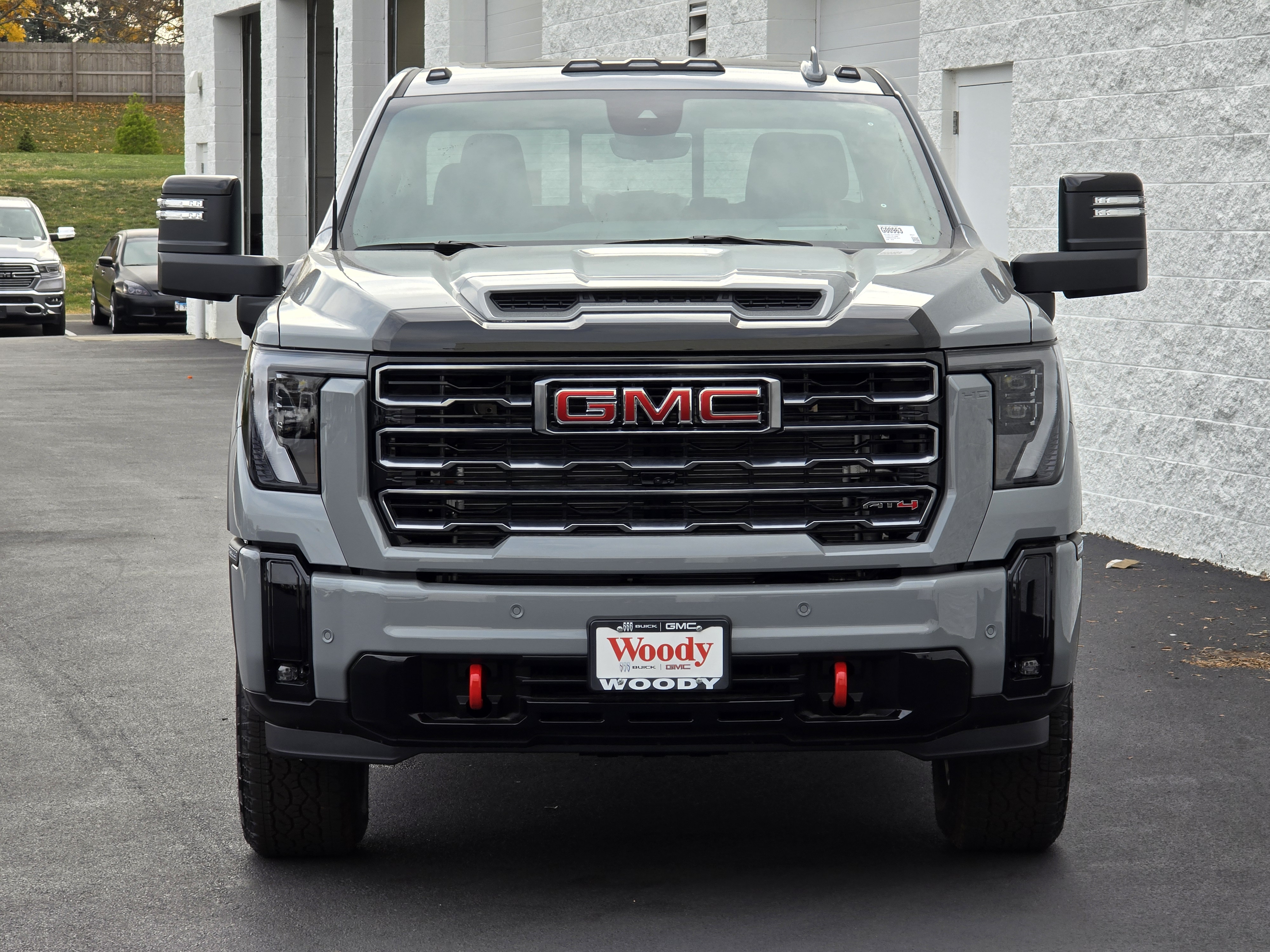 2025 GMC Sierra 2500HD AT4 13