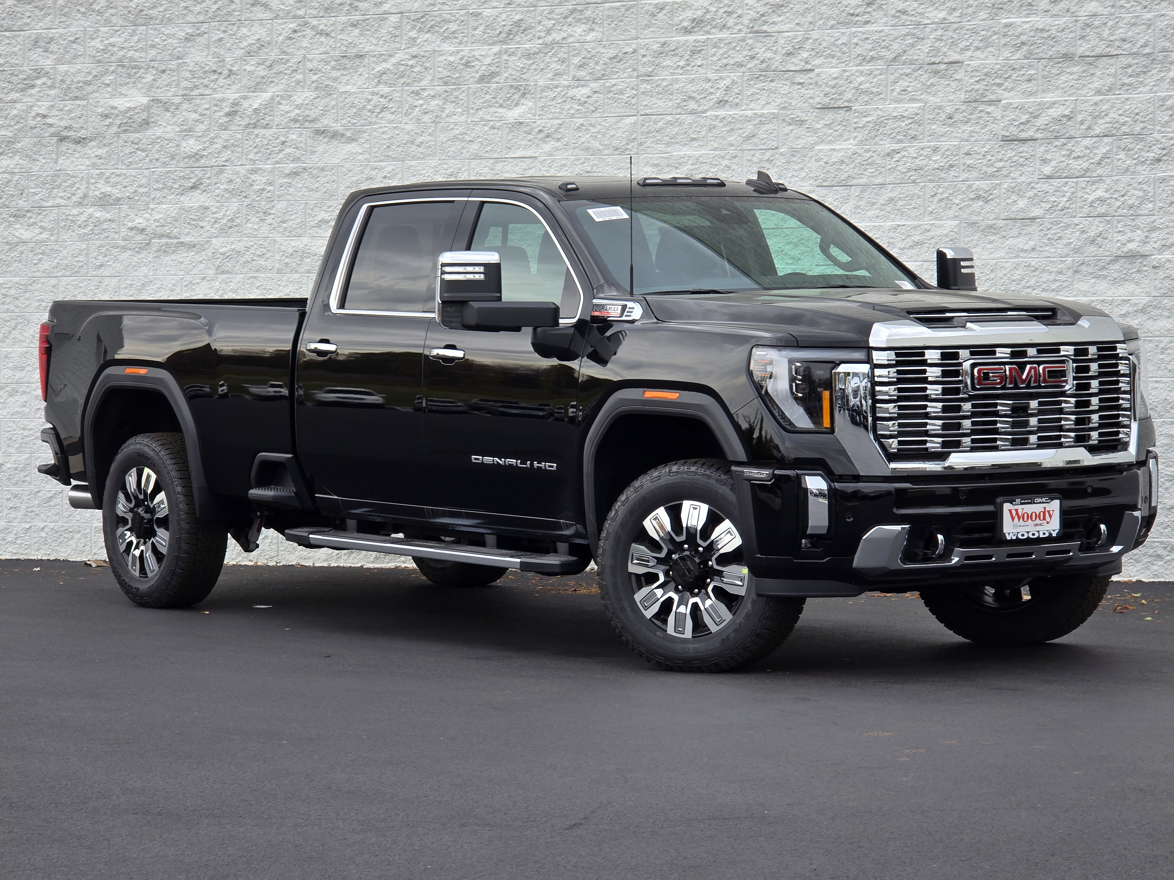 2025 GMC Sierra 2500HD Denali 2