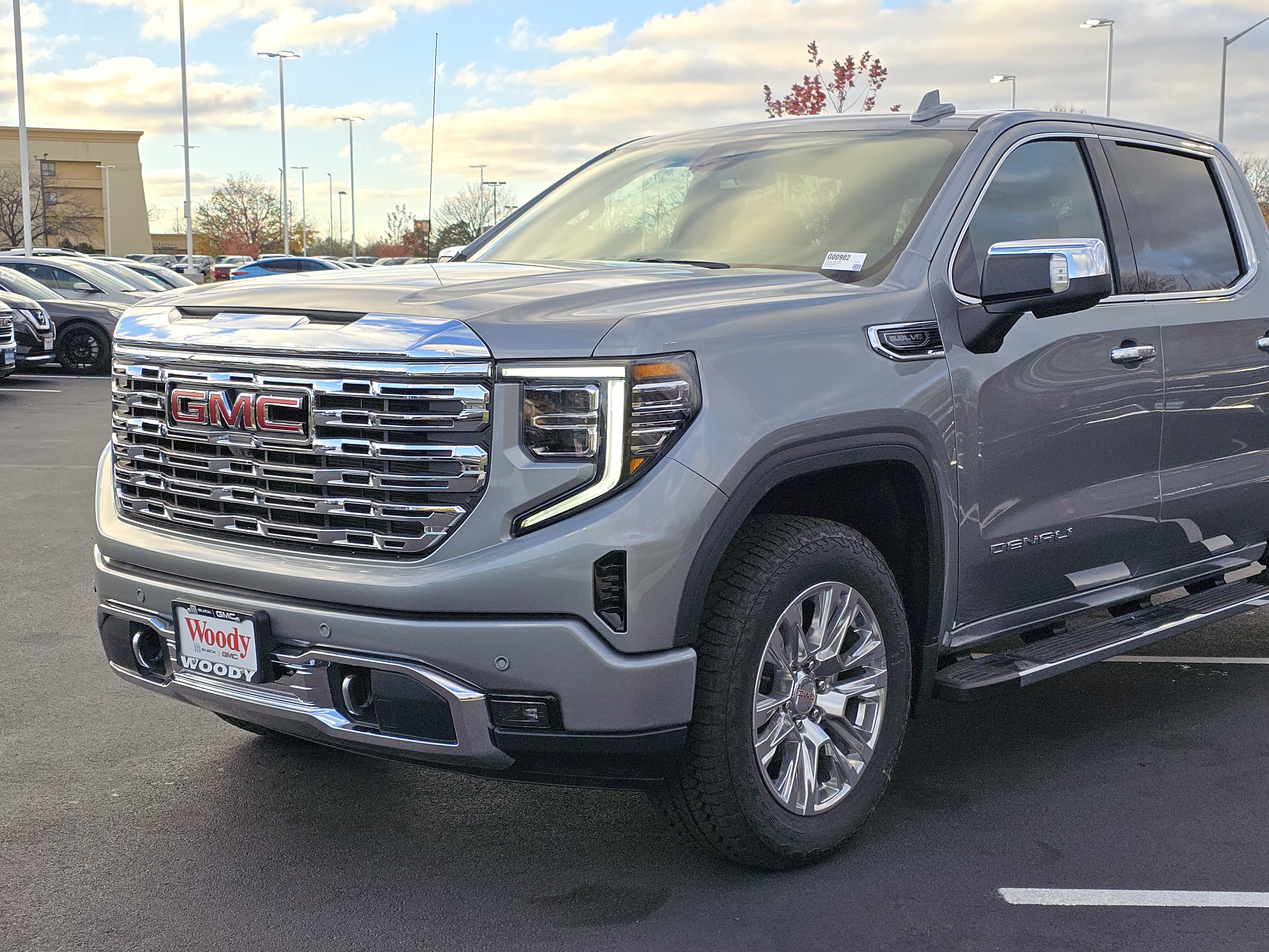 2025 GMC Sierra 1500 Denali 10