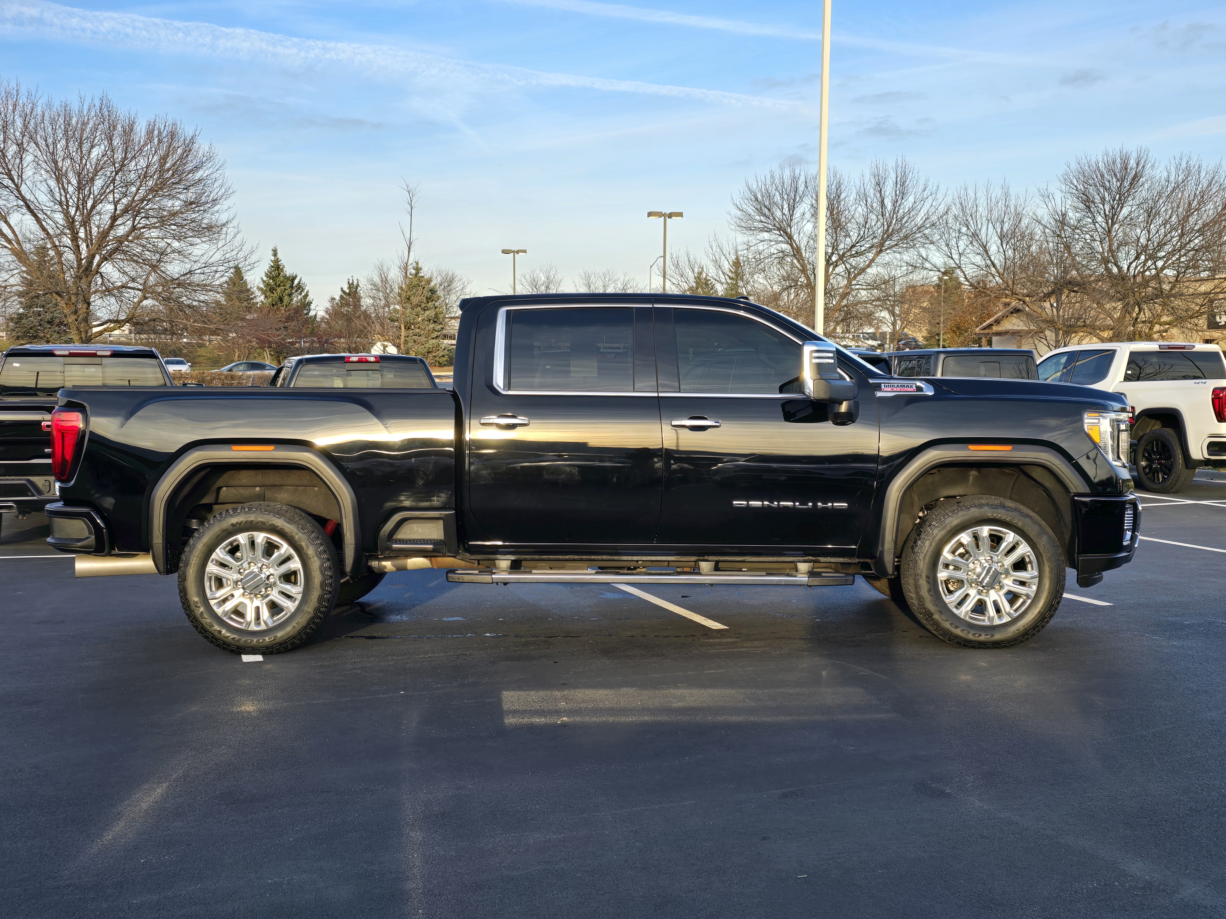 2023 GMC Sierra 2500HD Denali 8