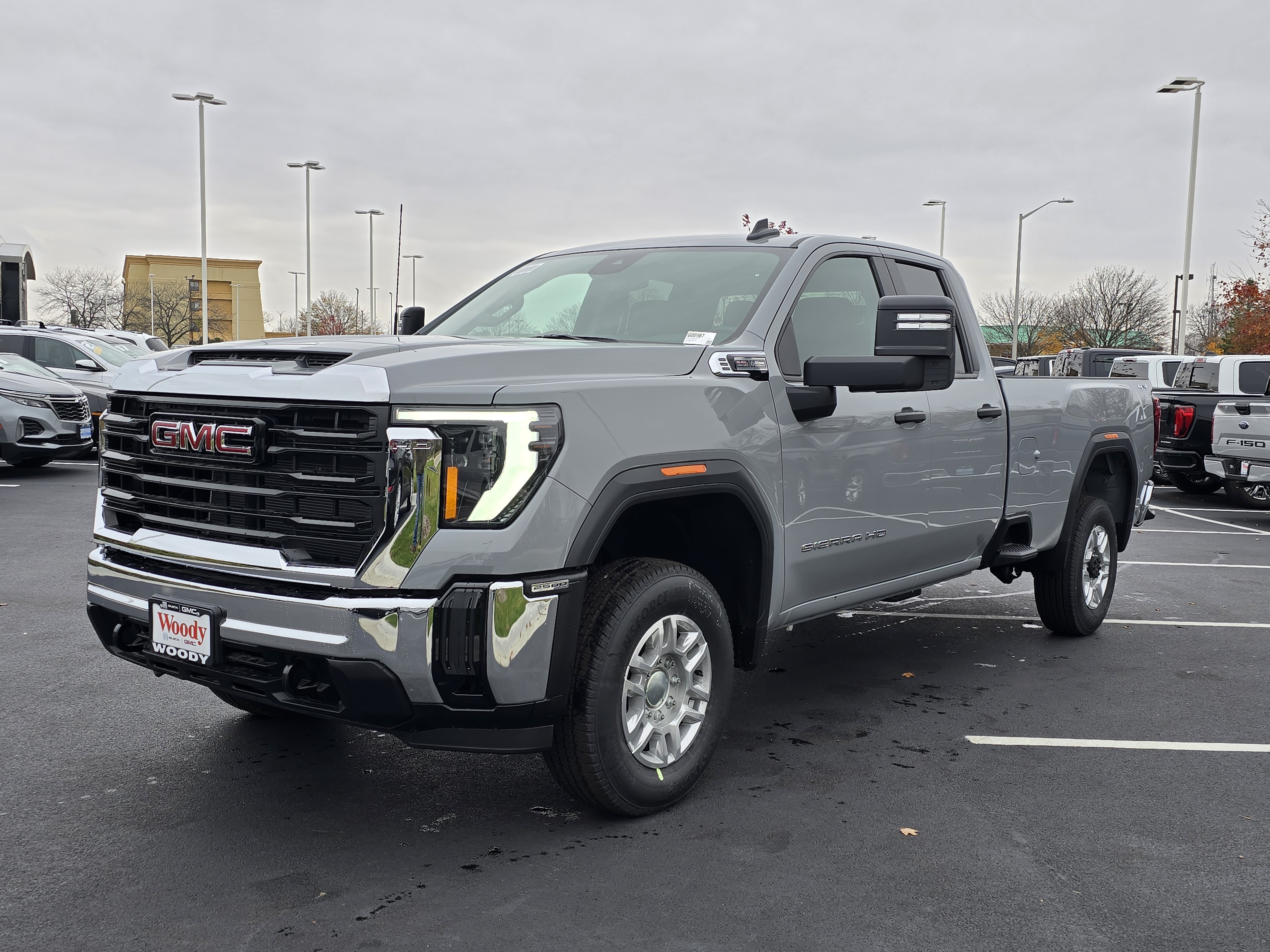 2025 GMC Sierra 2500HD Pro 4