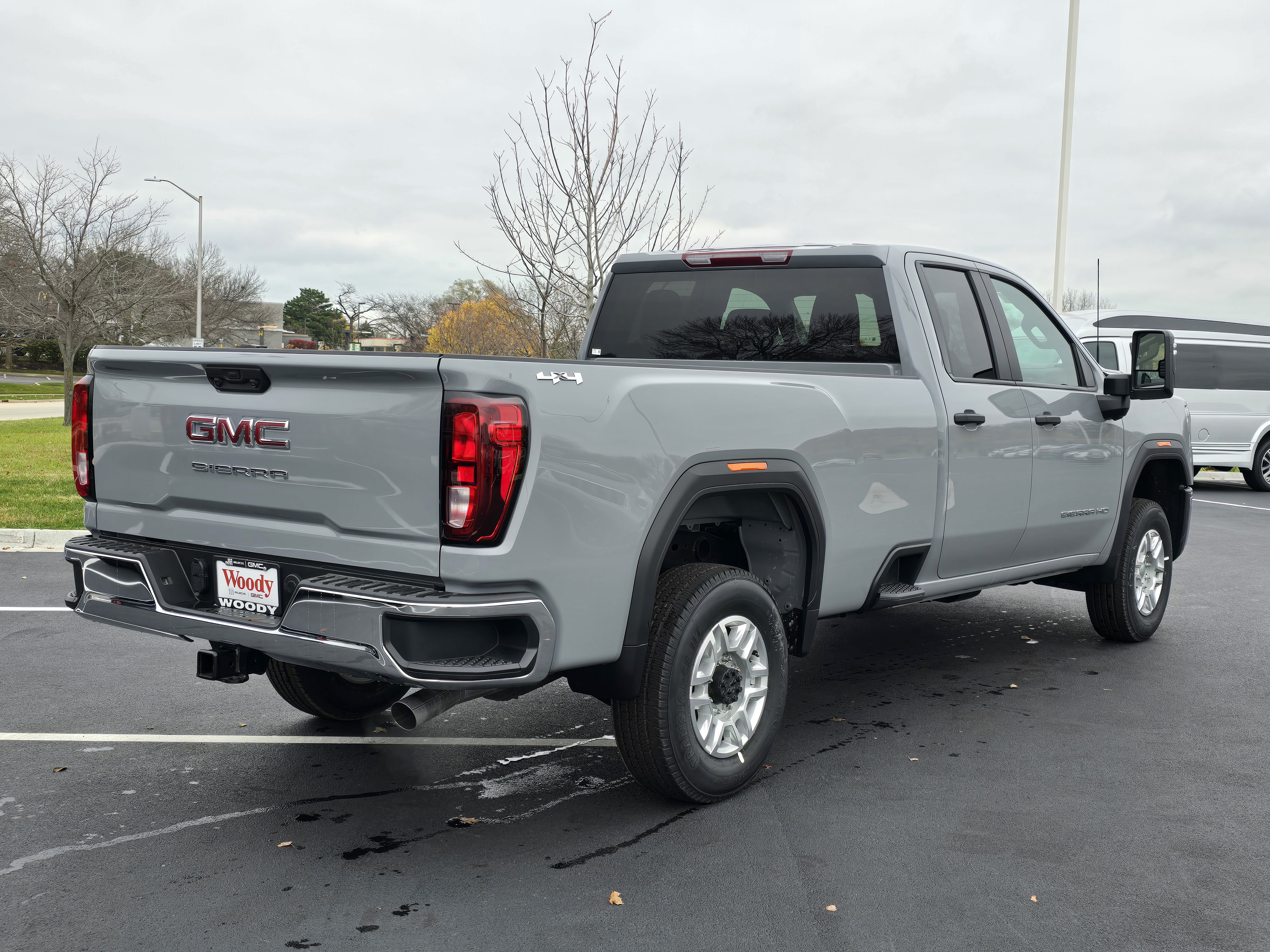 2025 GMC Sierra 2500HD Pro 8