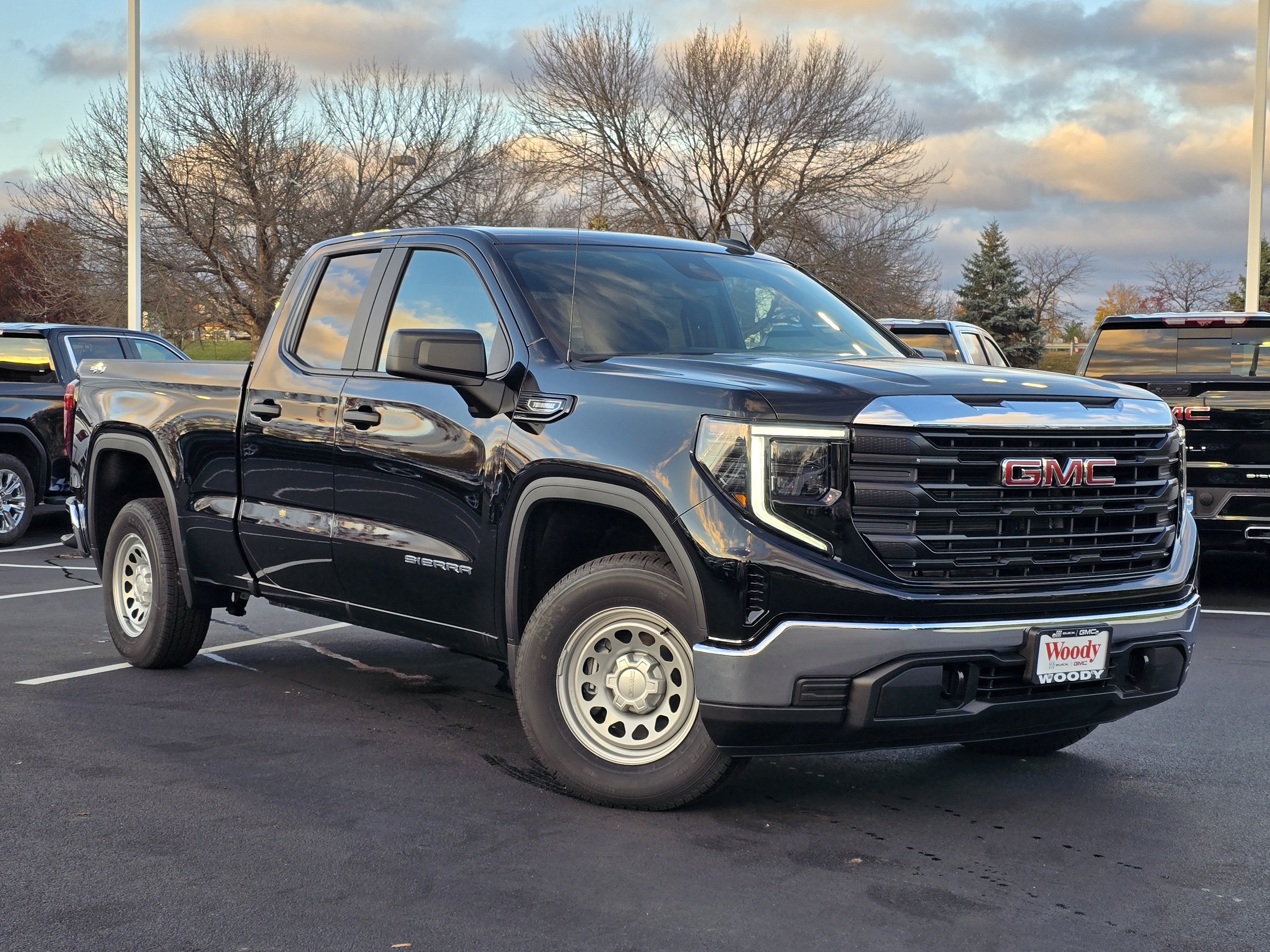 2025 GMC Sierra 1500 Pro 2