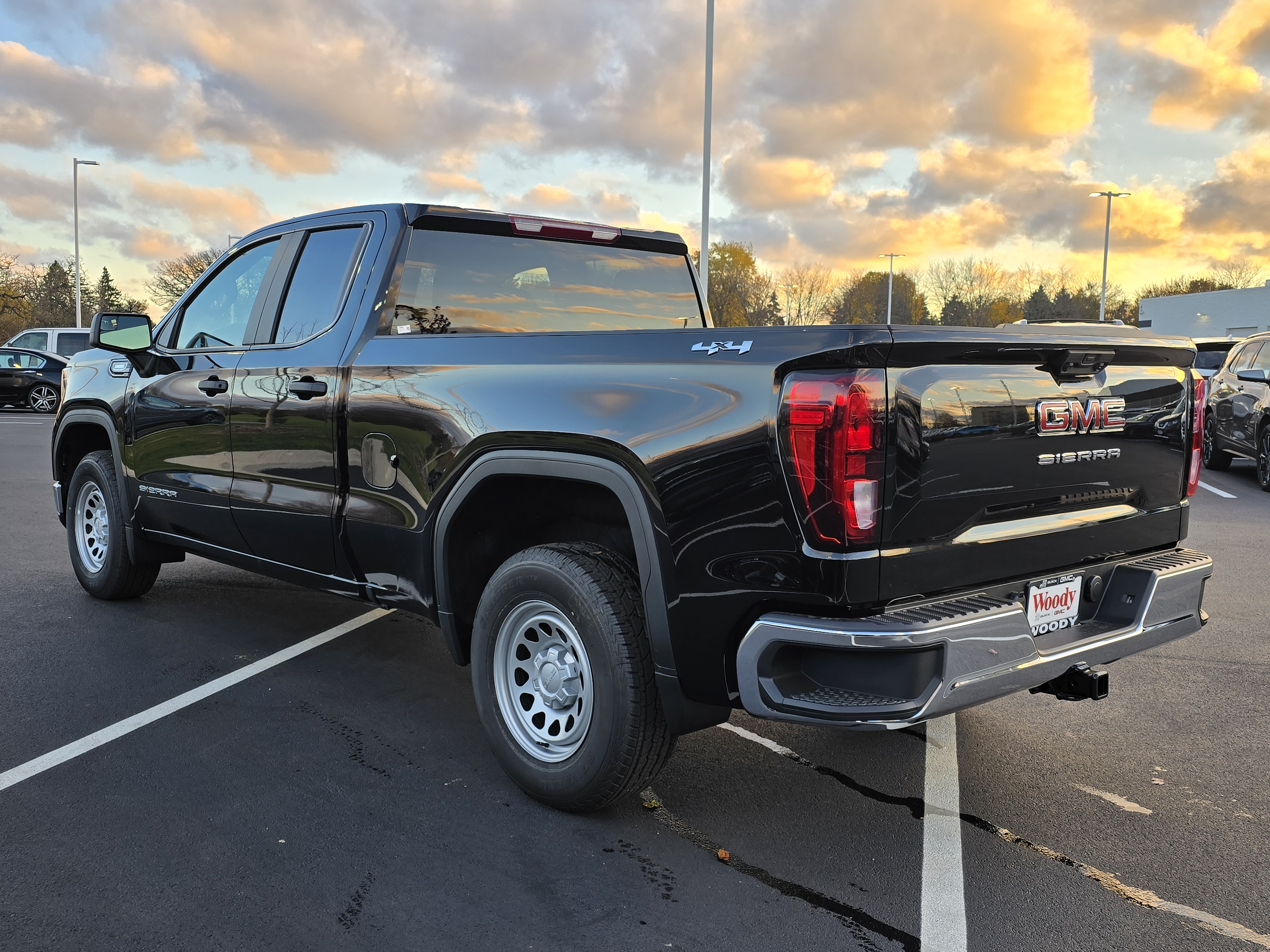 2025 GMC Sierra 1500 Pro 6