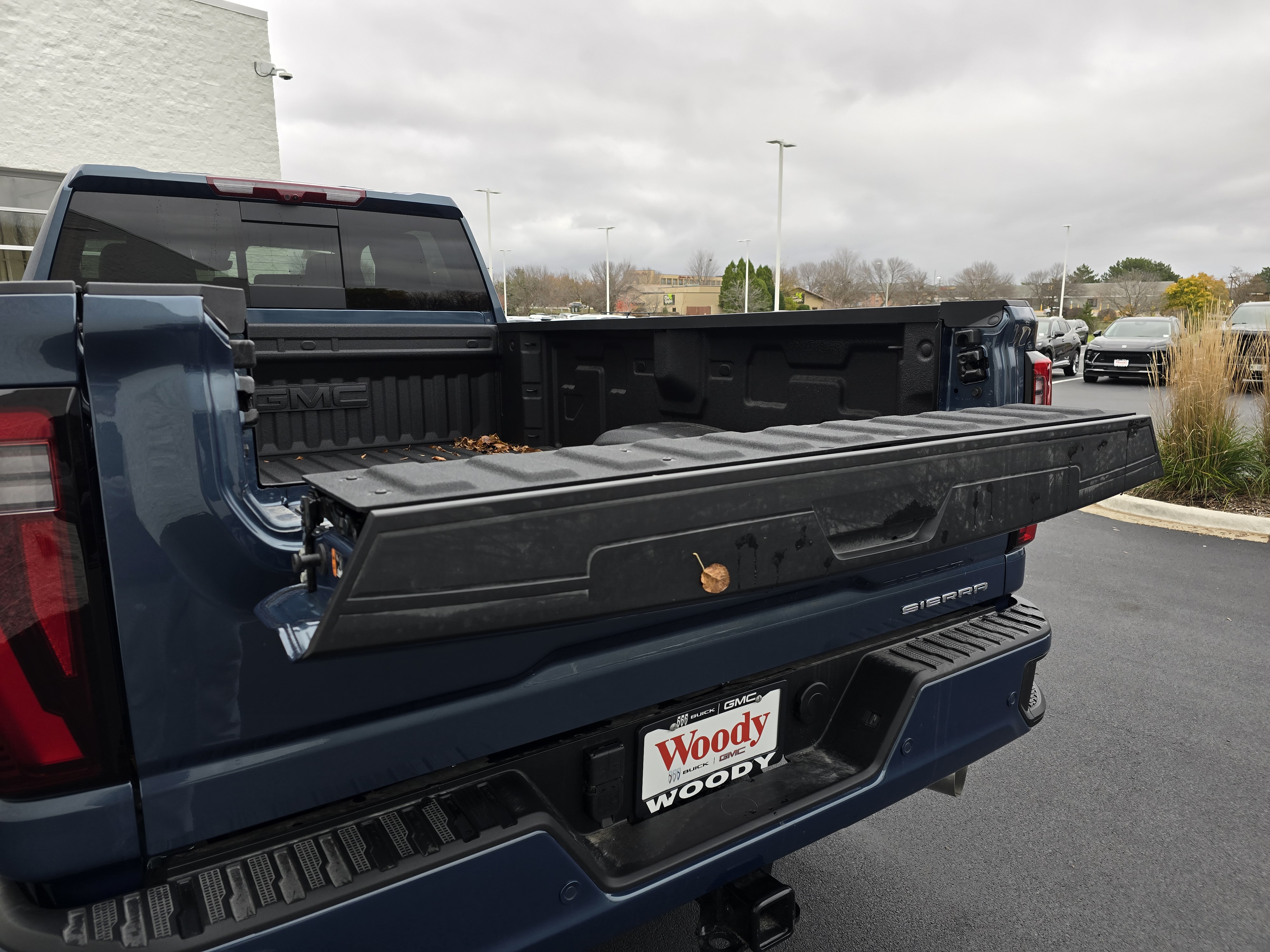 2025 GMC Sierra 2500HD Denali 8