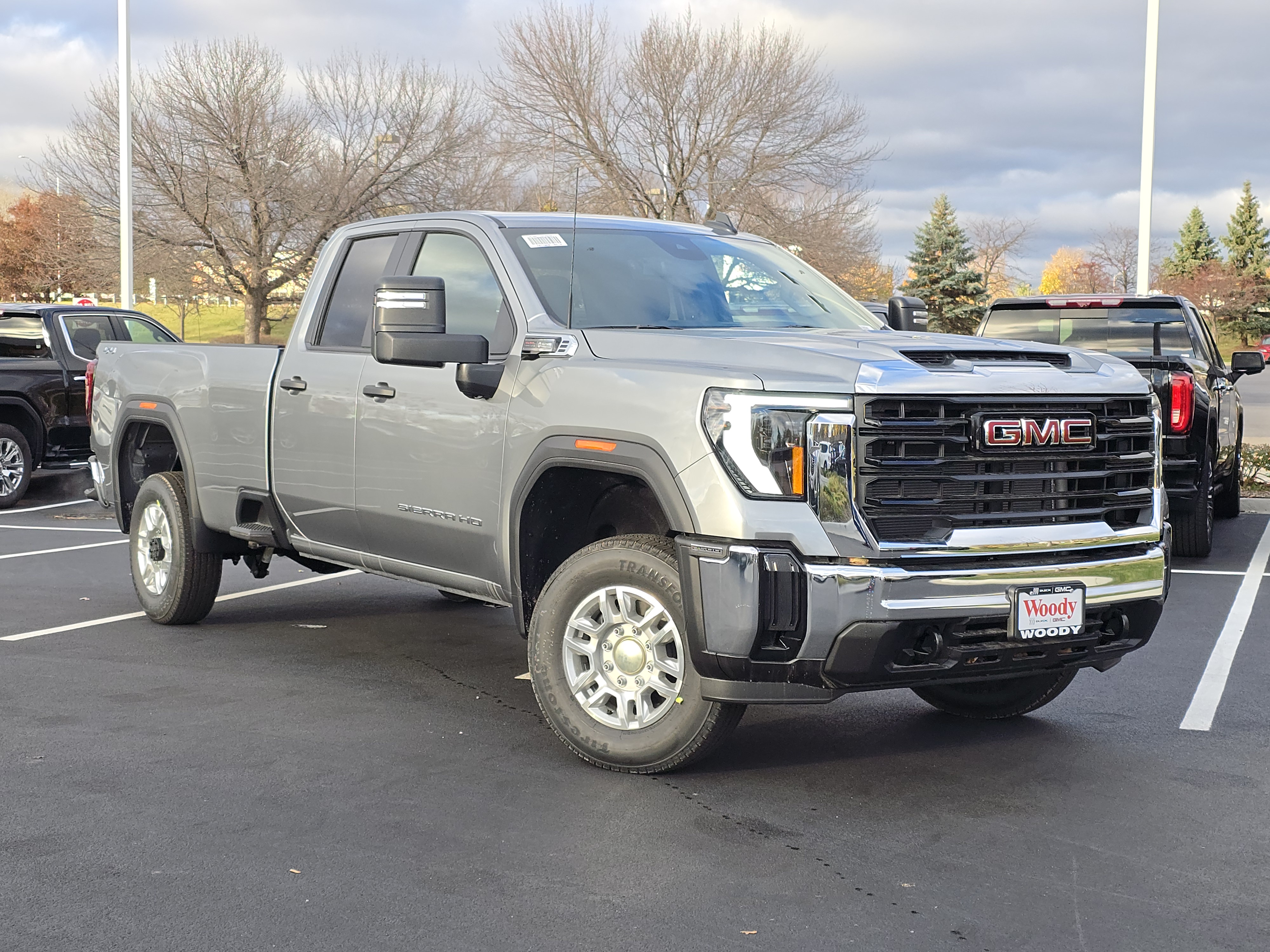 2025 GMC Sierra 2500HD Pro 2