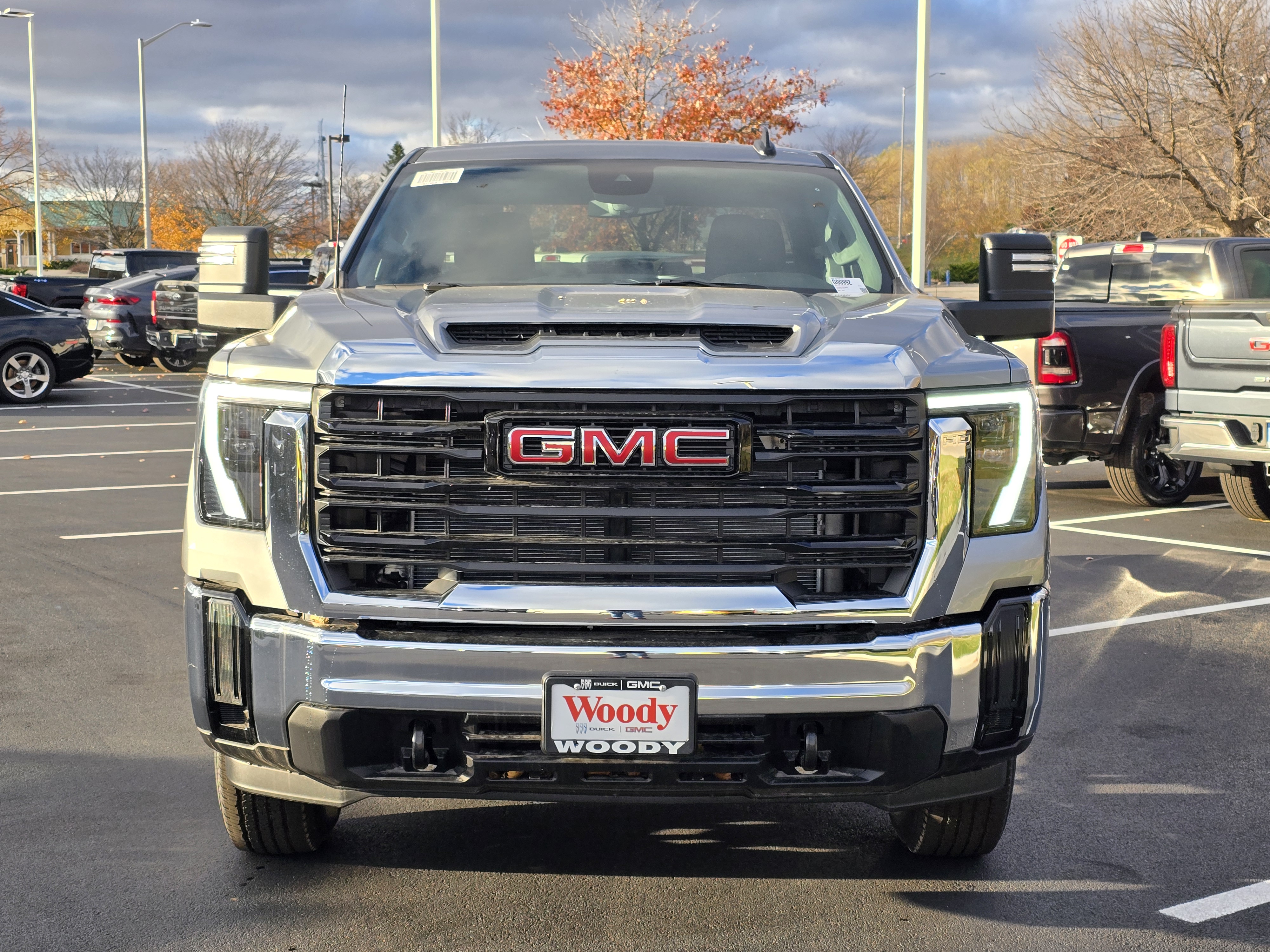 2025 GMC Sierra 2500HD Pro 3