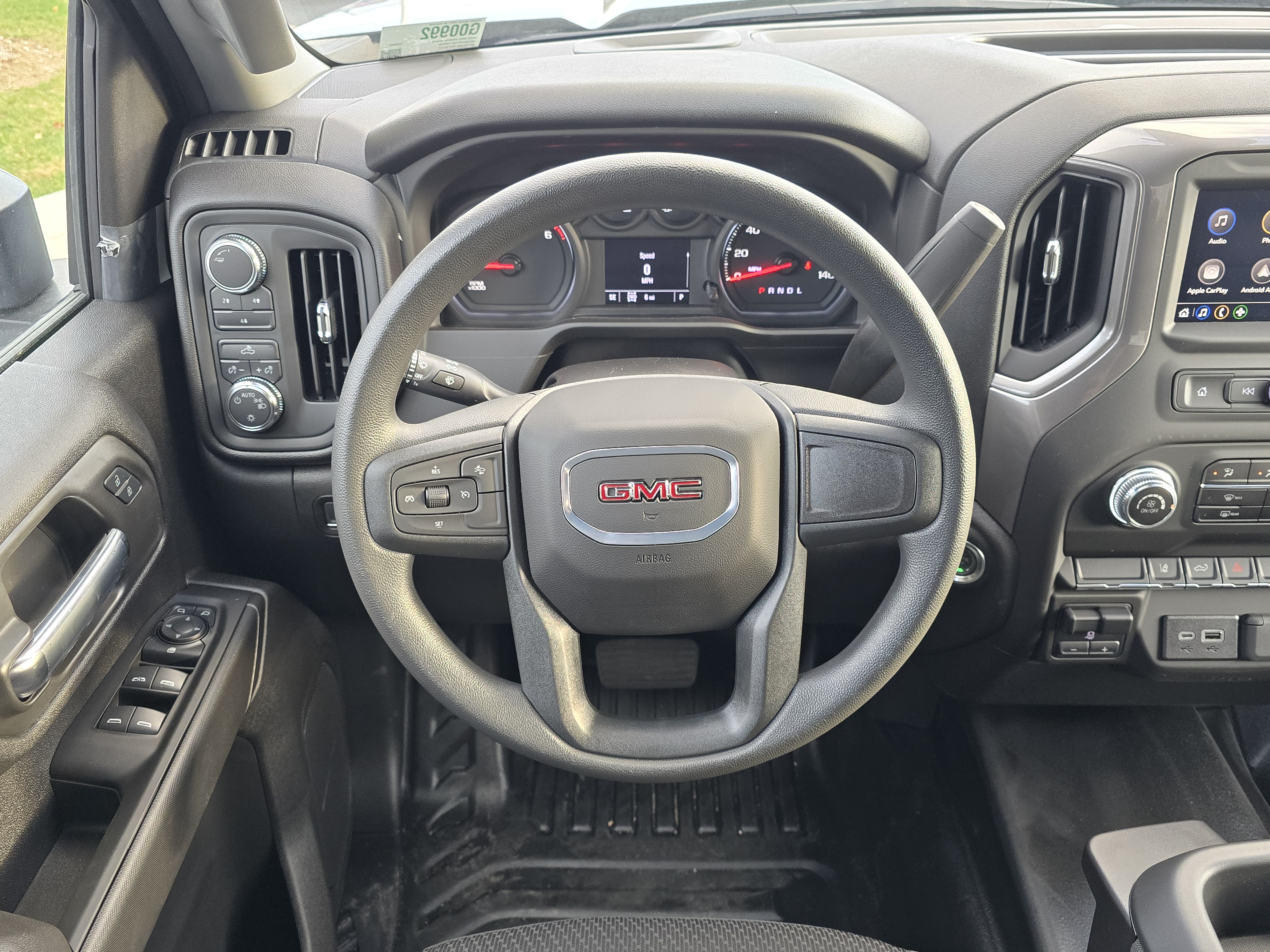 2025 GMC Sierra 2500HD Pro 24