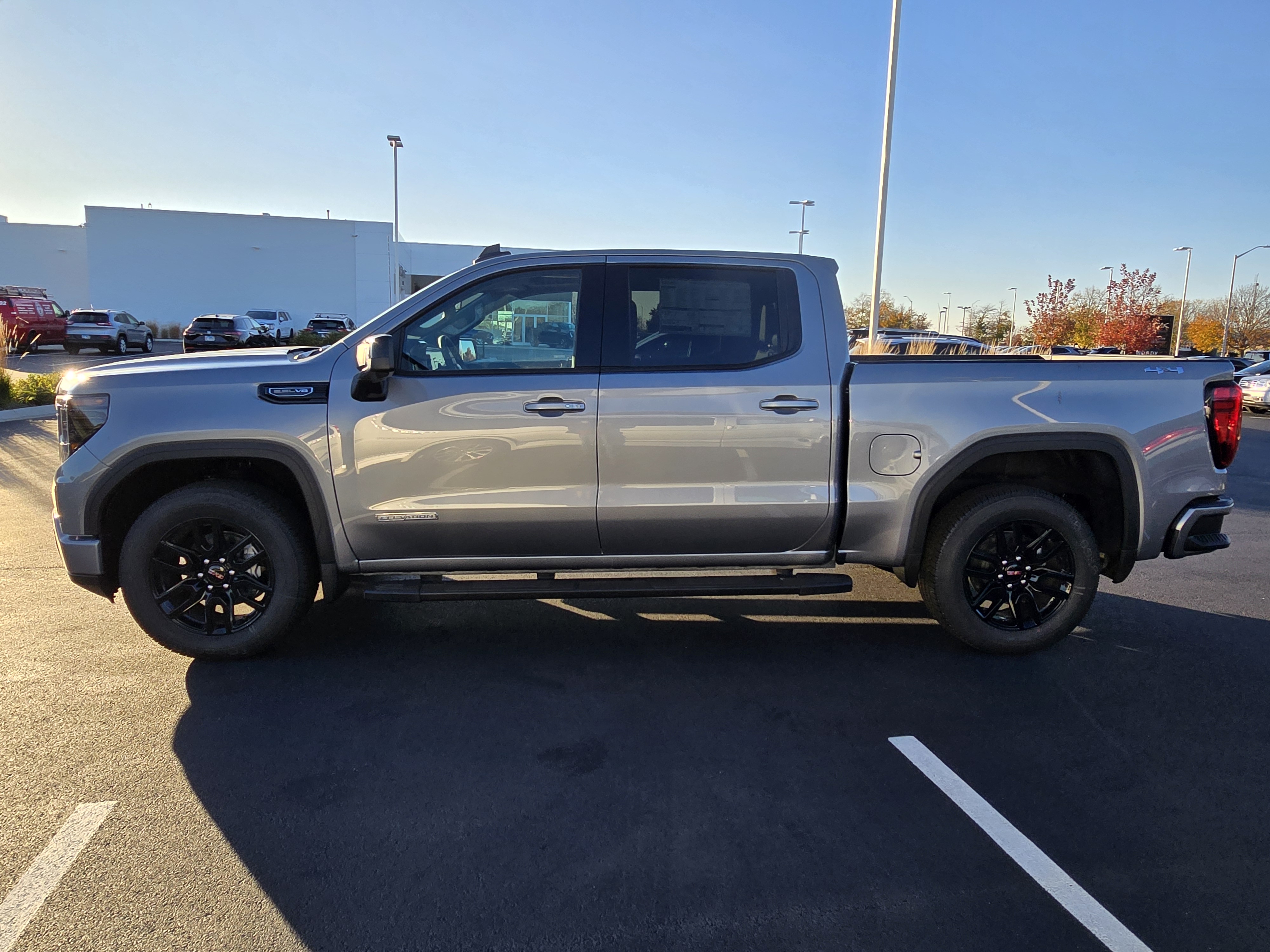 2025 GMC Sierra 1500 Elevation 5