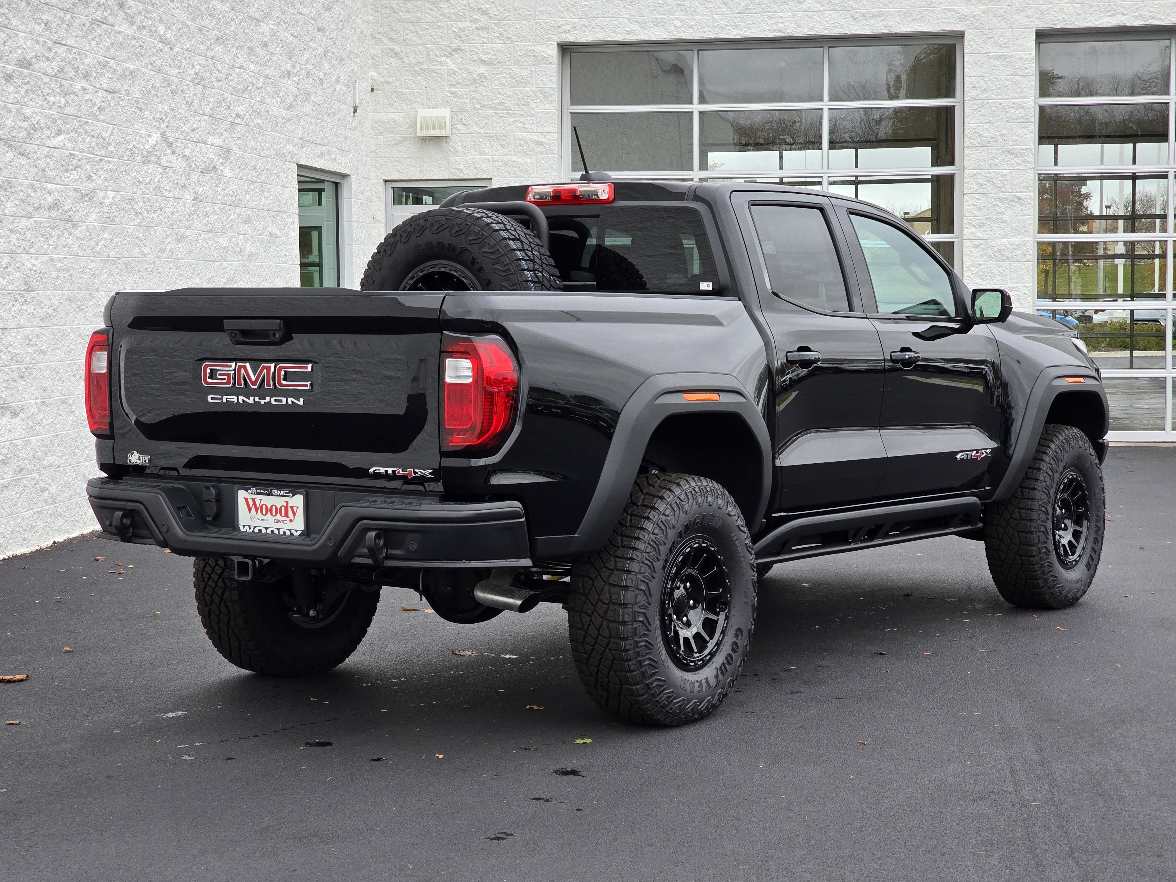 2024 GMC Canyon AT4X 5