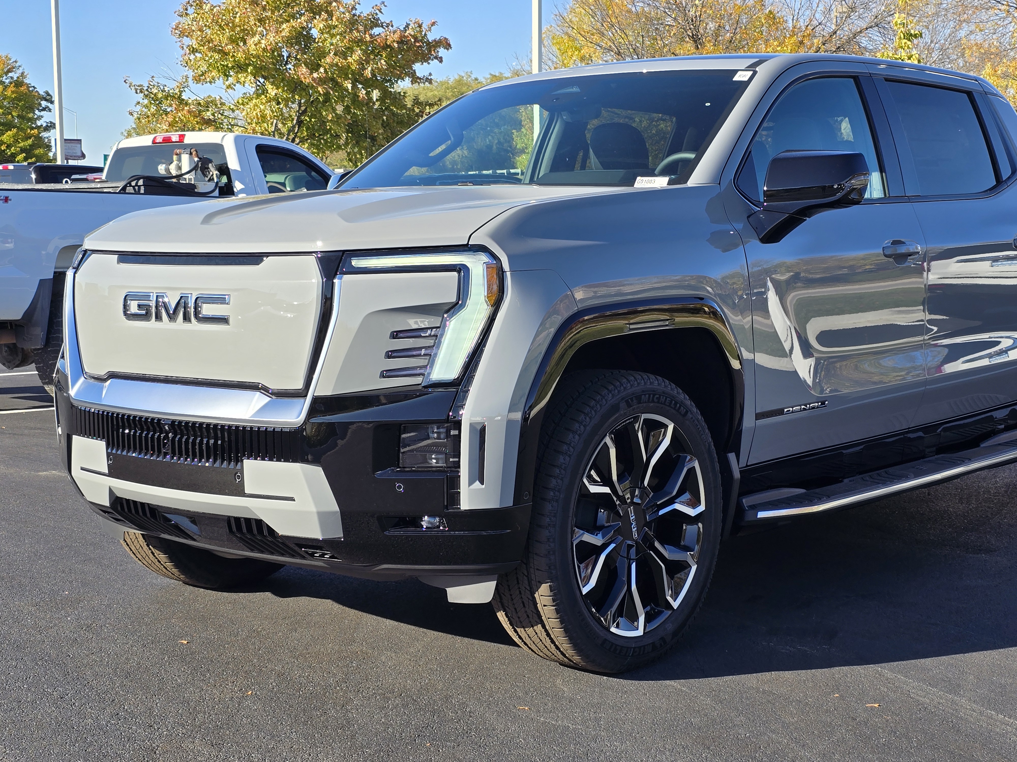 2024 GMC Sierra EV Denali Edition 1 9