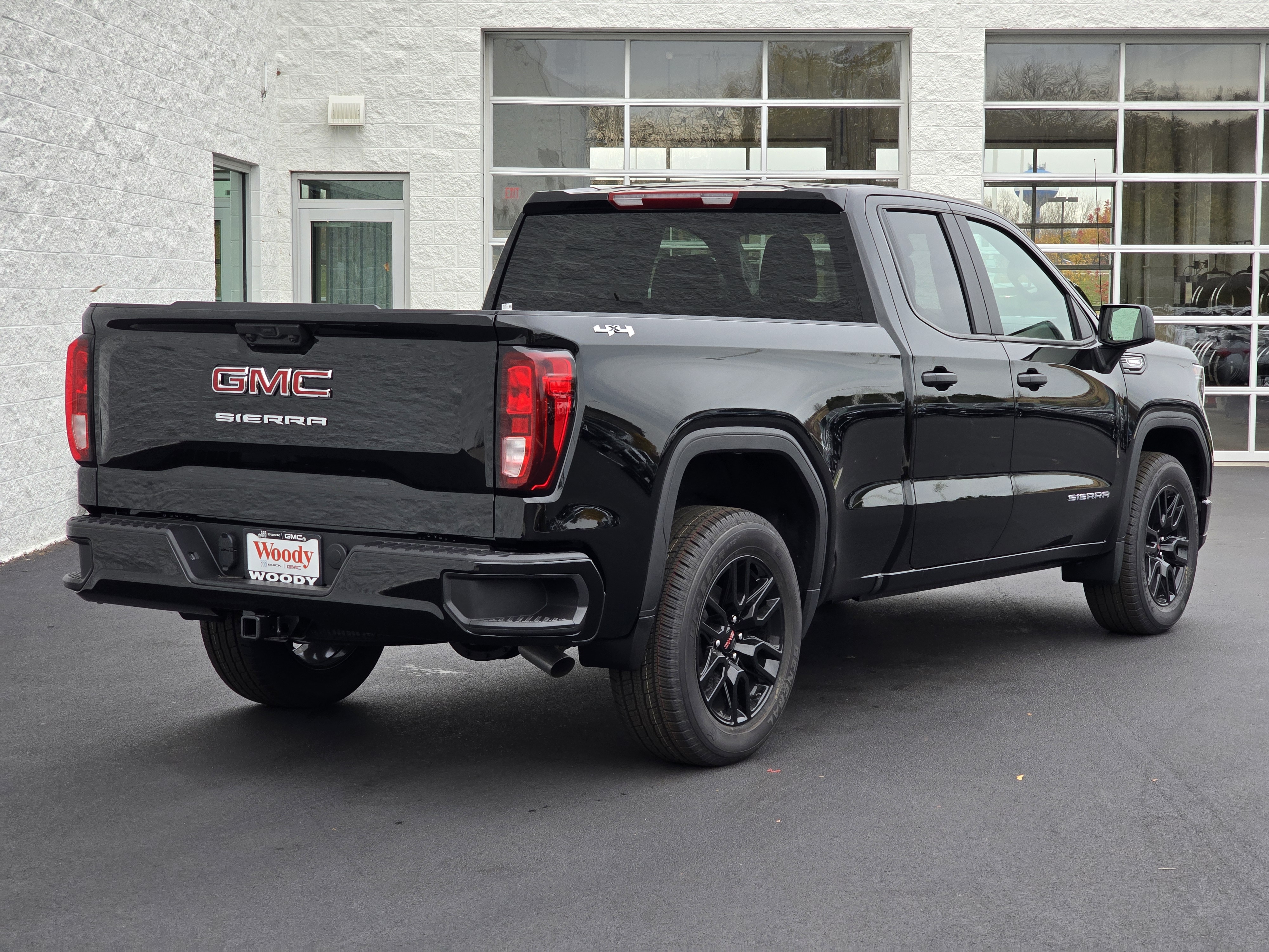 2025 GMC Sierra 1500 Pro 4