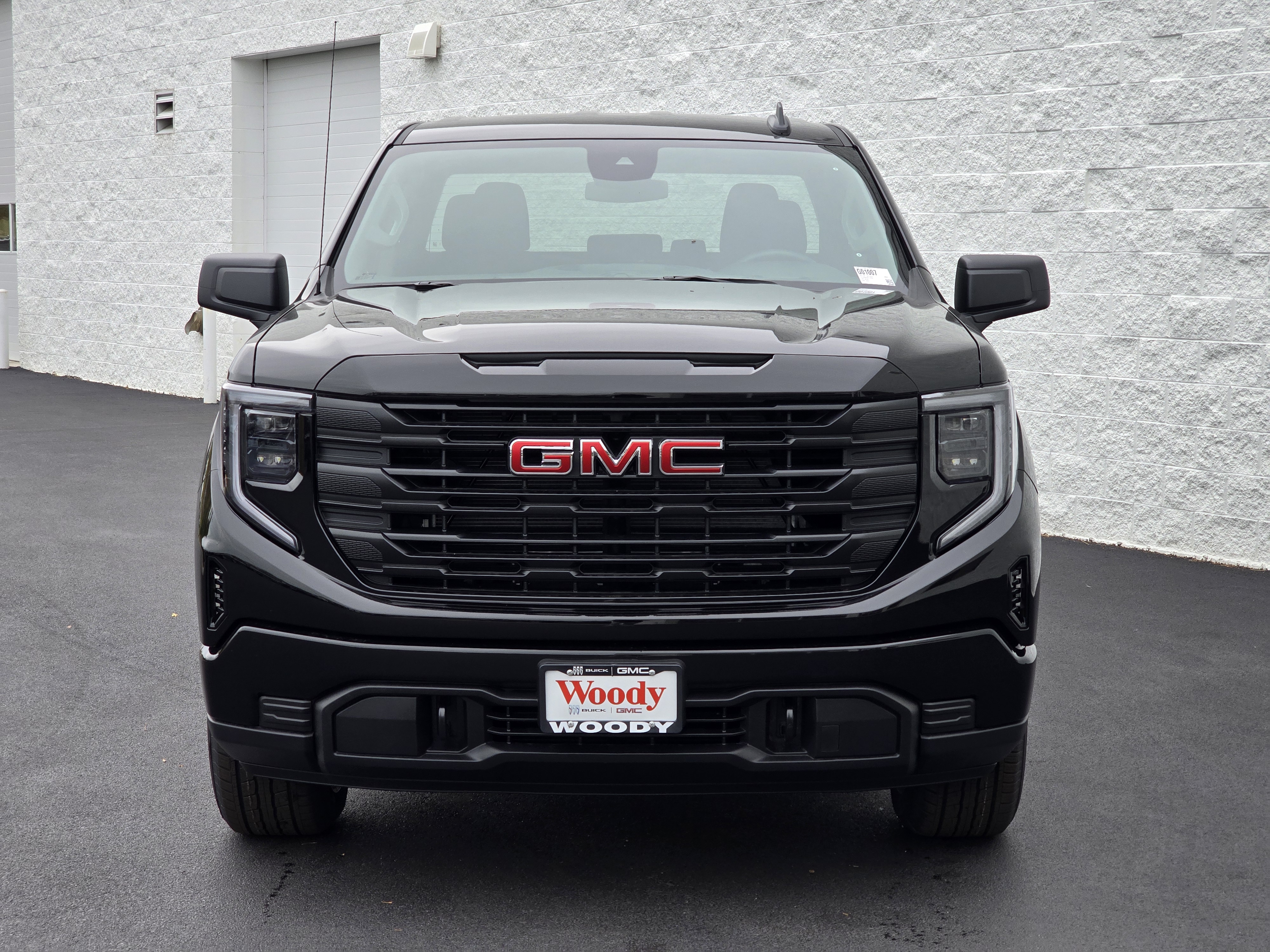 2025 GMC Sierra 1500 Pro 9