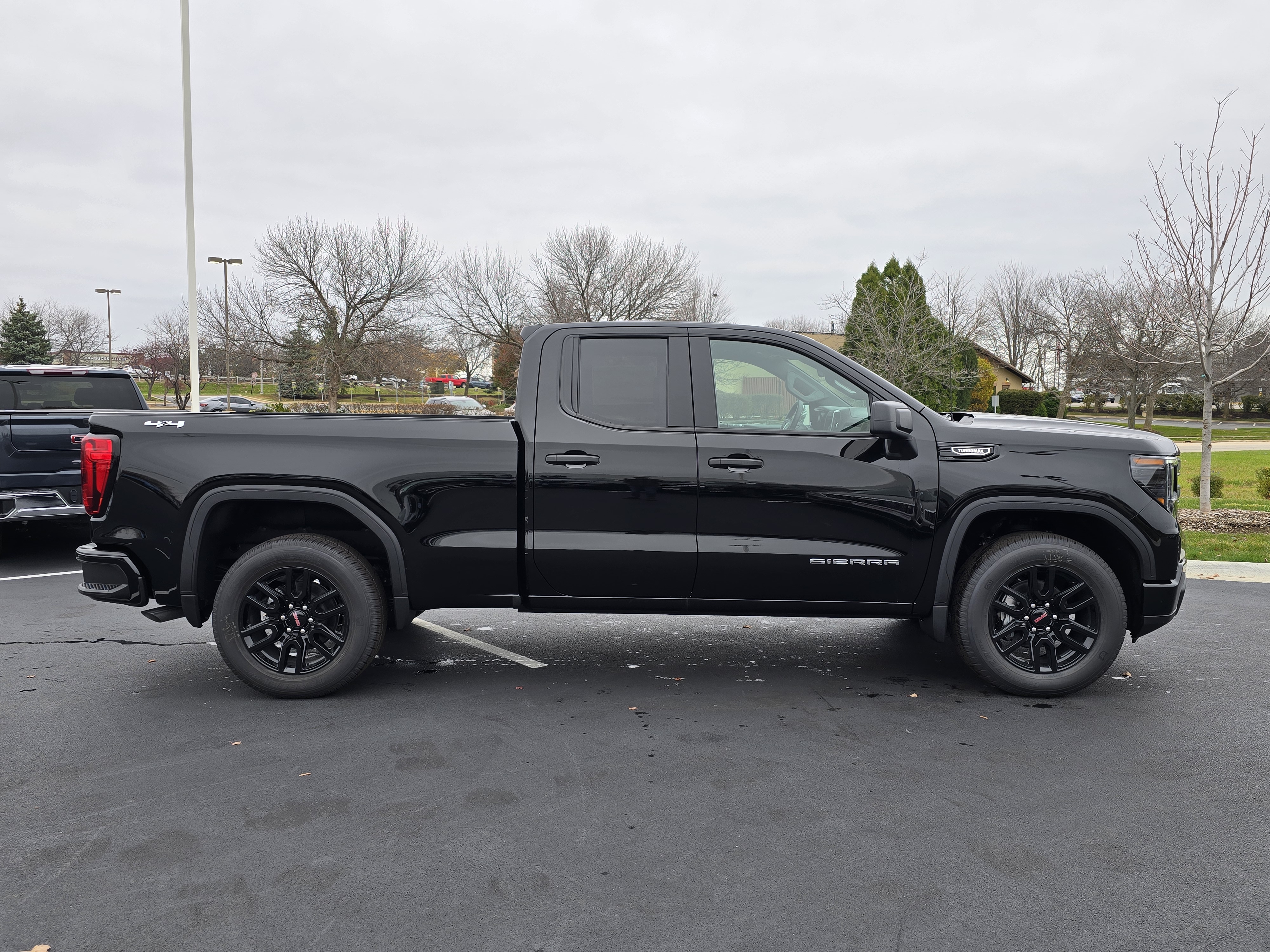 2025 GMC Sierra 1500 Pro 9