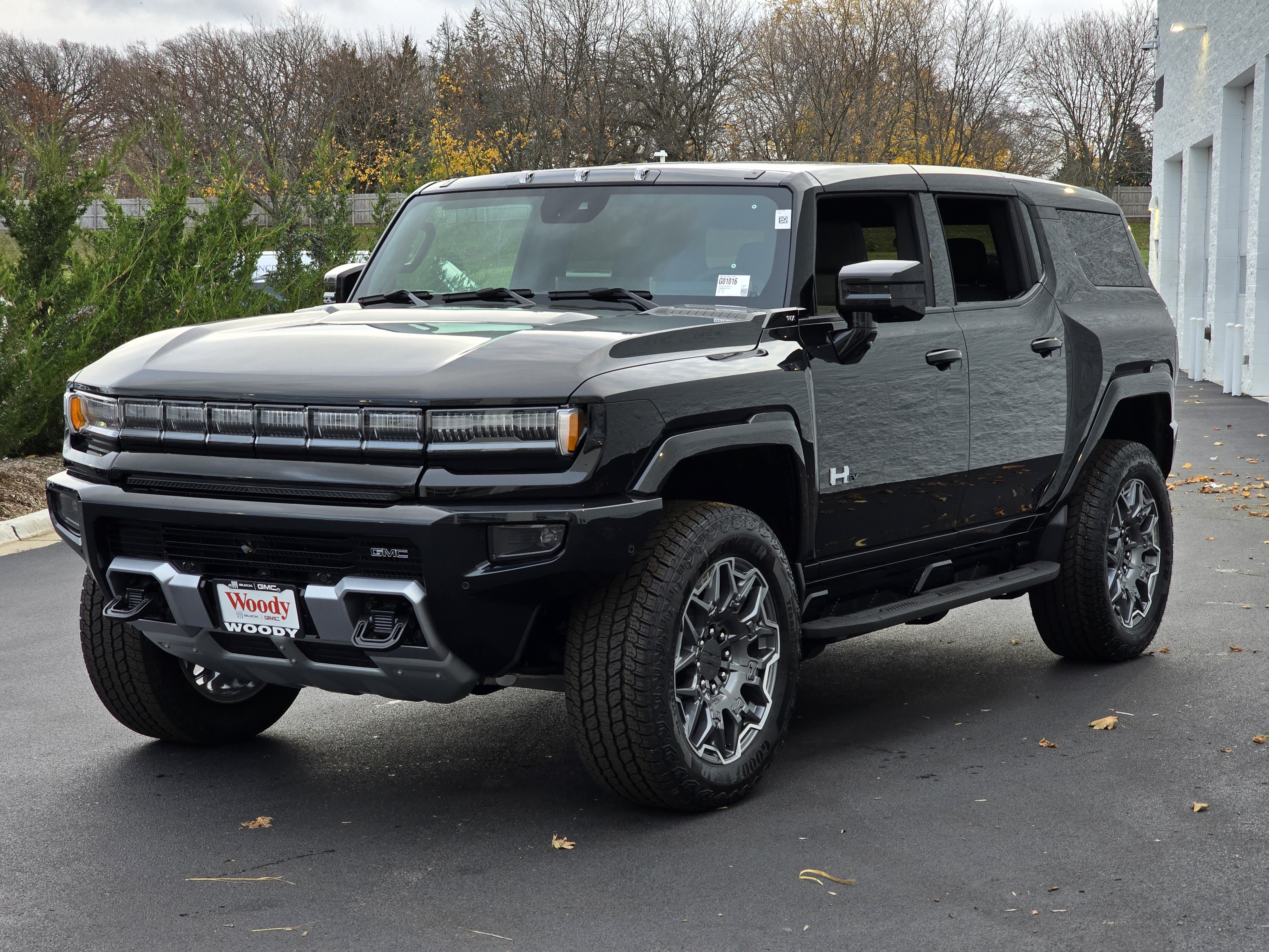 2025 GMC Hummer EV SUV 3X 10