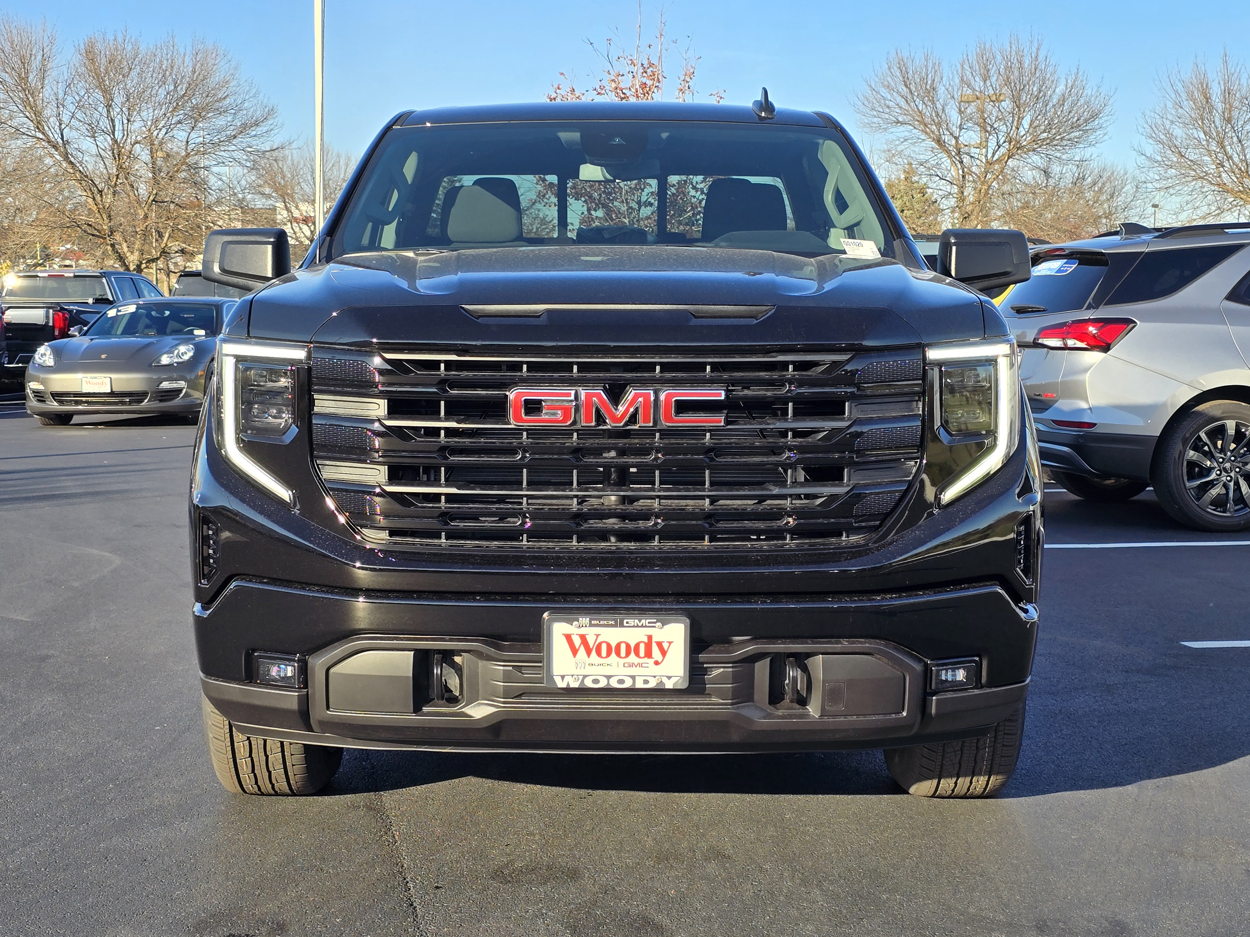 2025 GMC Sierra 1500 Elevation 3