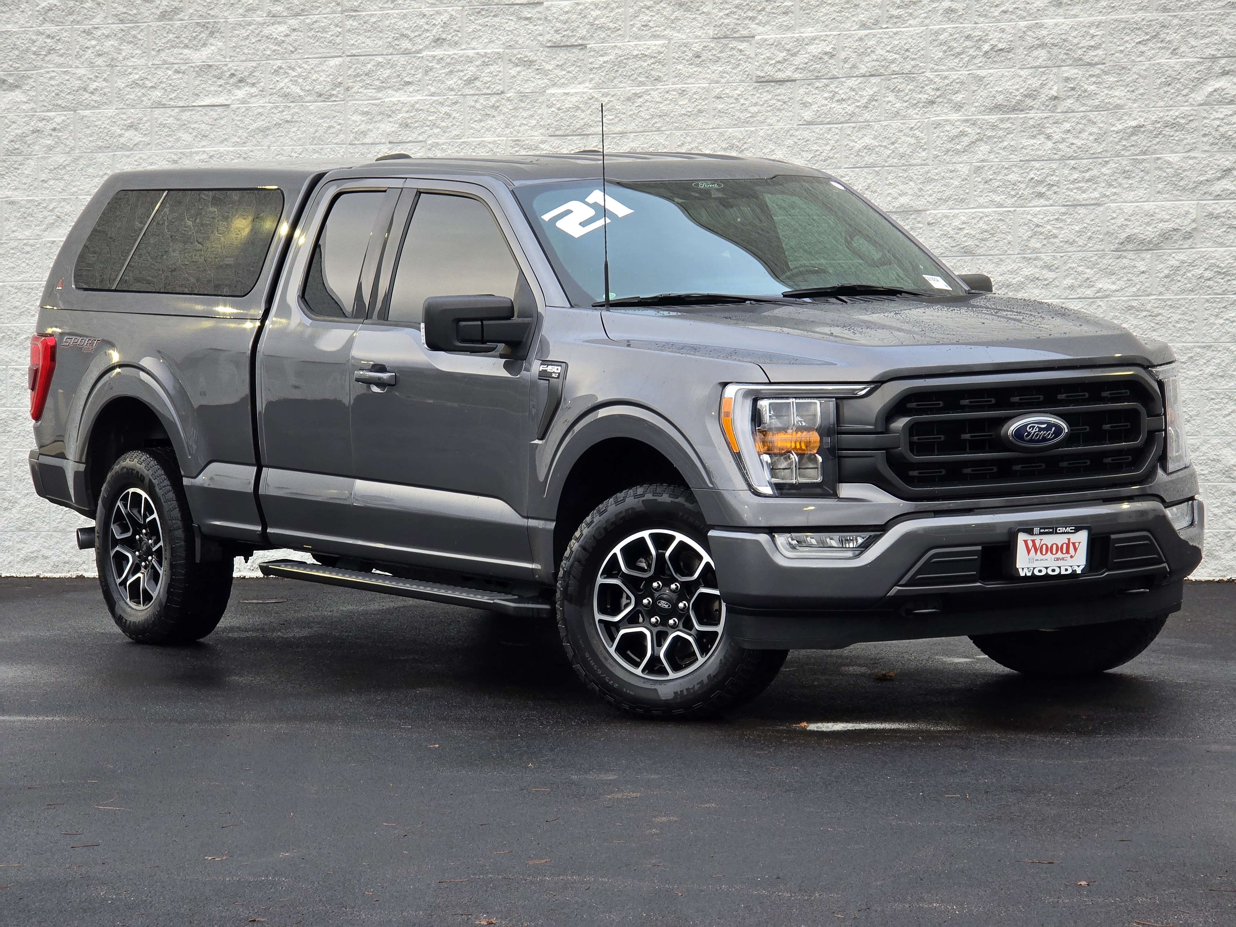 2021 Ford F-150 XLT 2