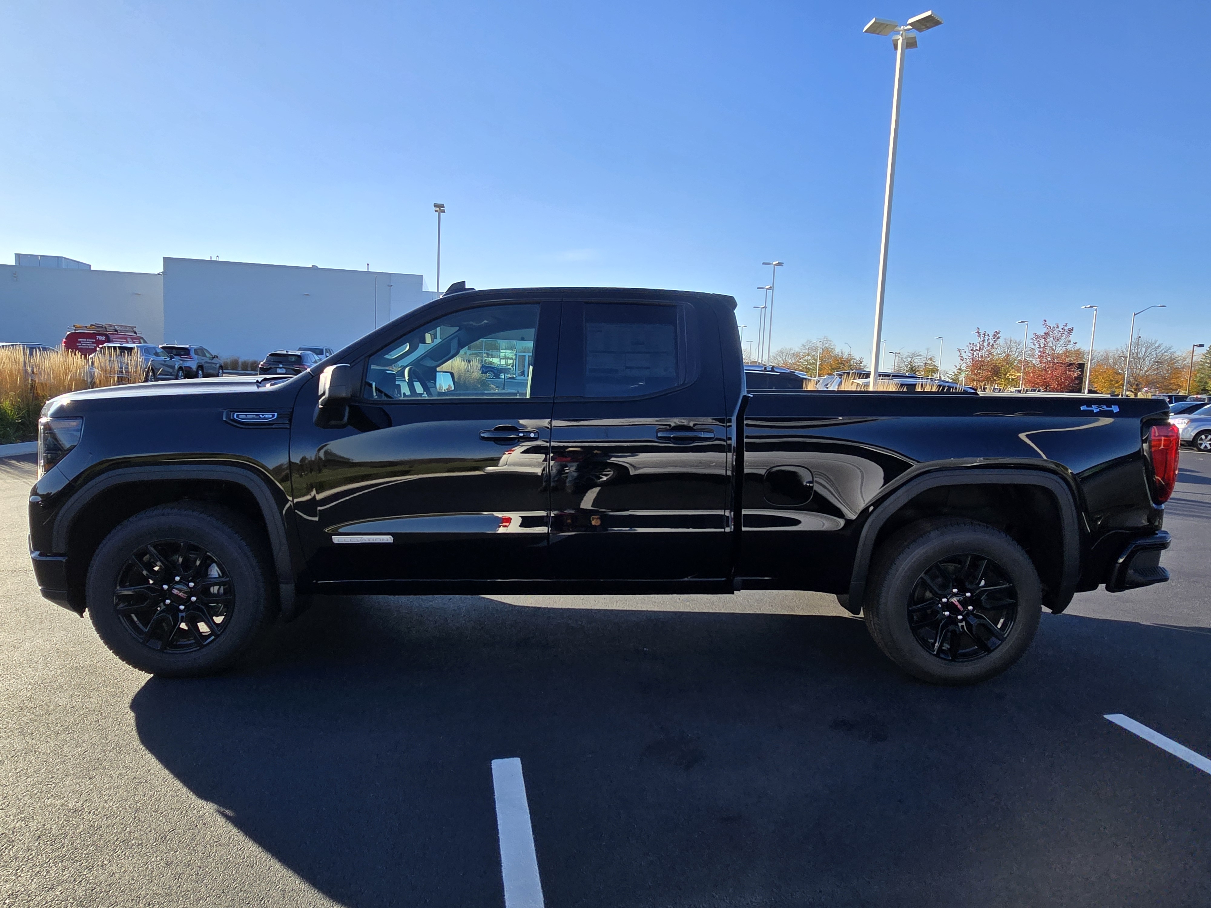 2025 GMC Sierra 1500 Elevation 5