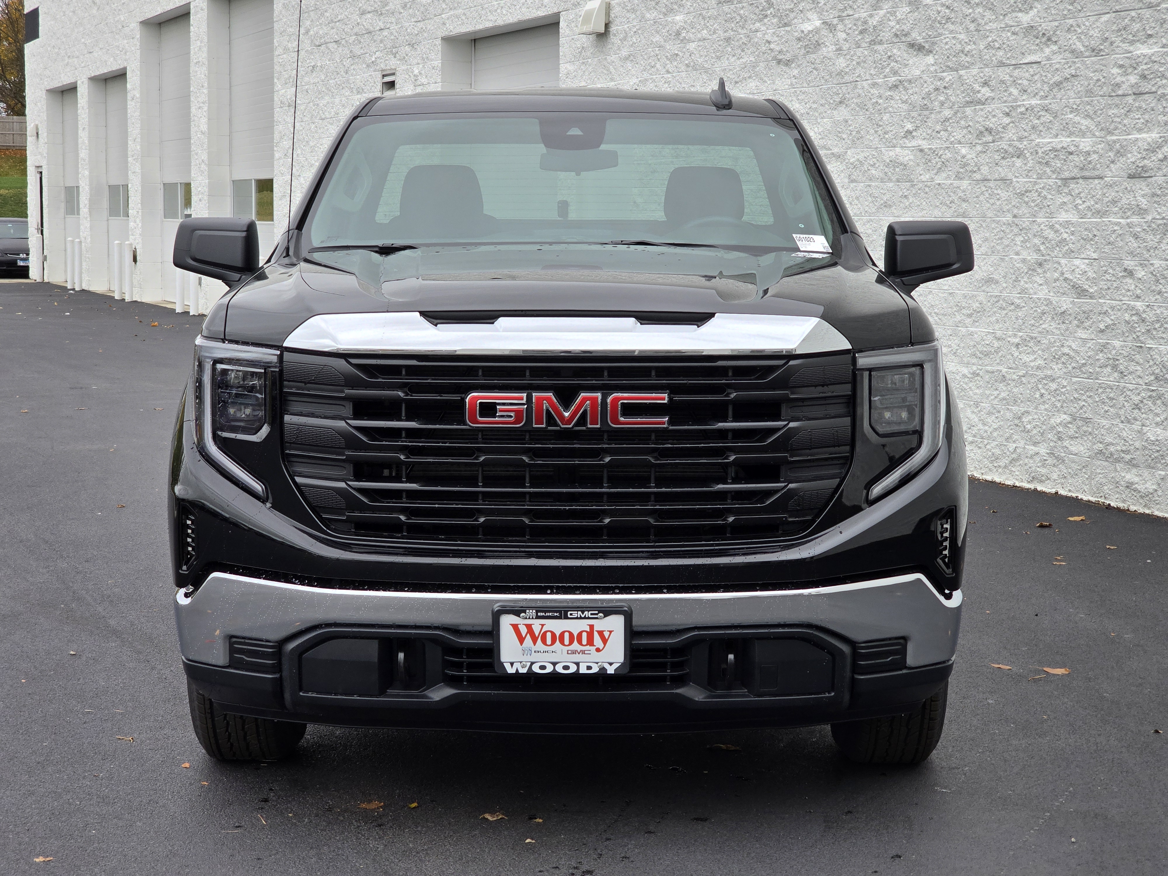 2025 GMC Sierra 1500 Pro 10