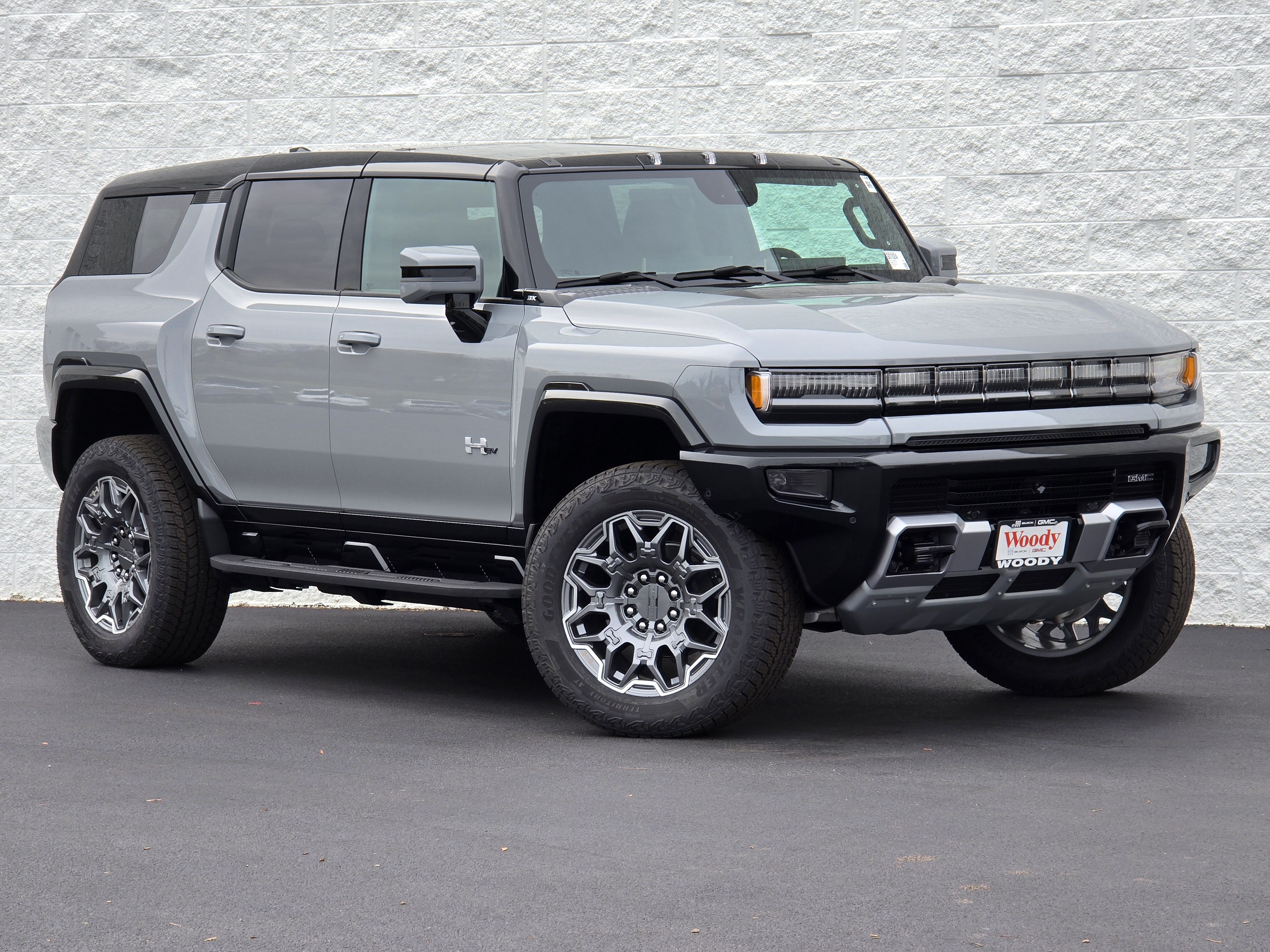 2025 GMC Hummer EV SUV 3X 1