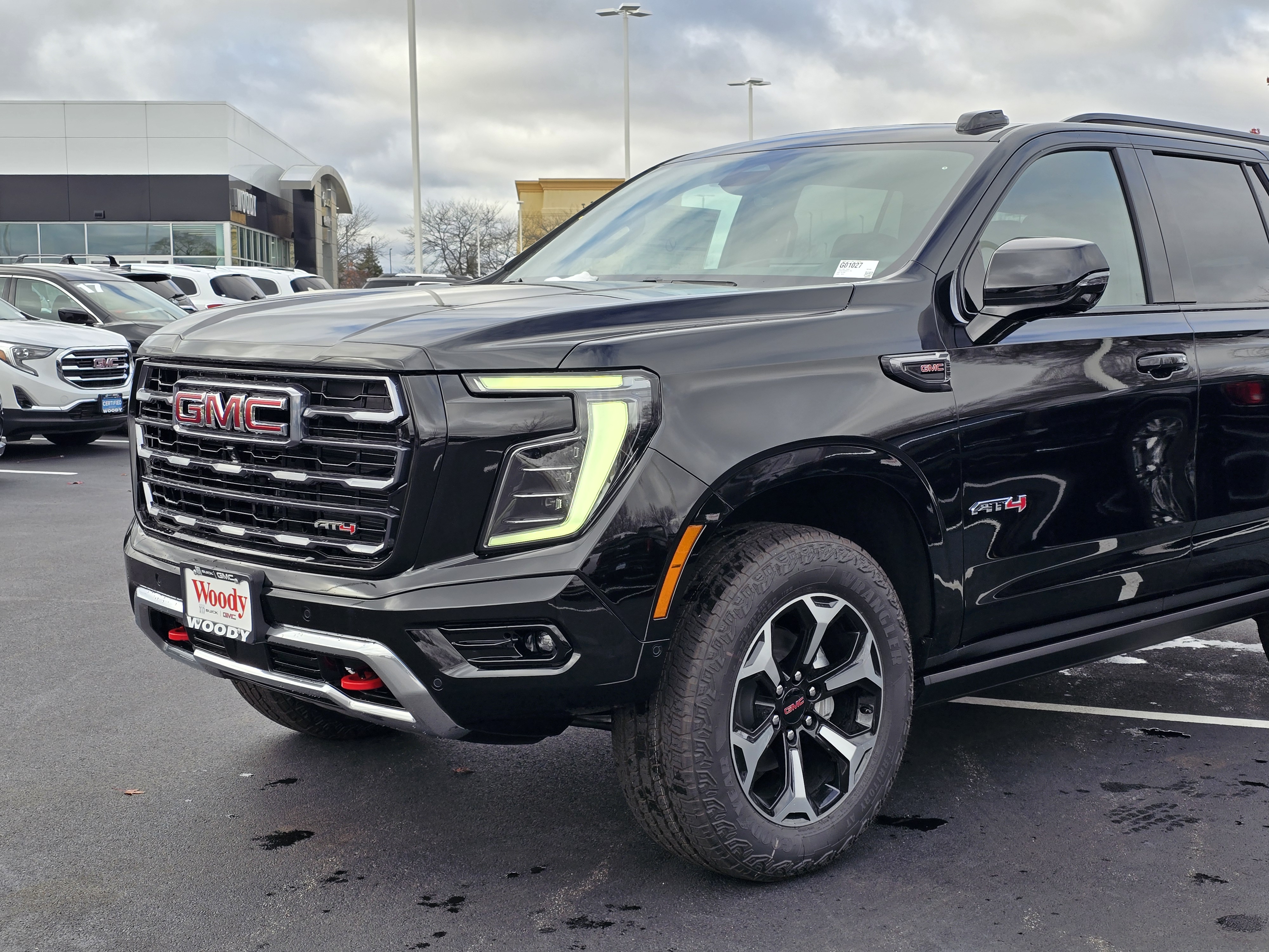 2025 GMC Yukon AT4 10