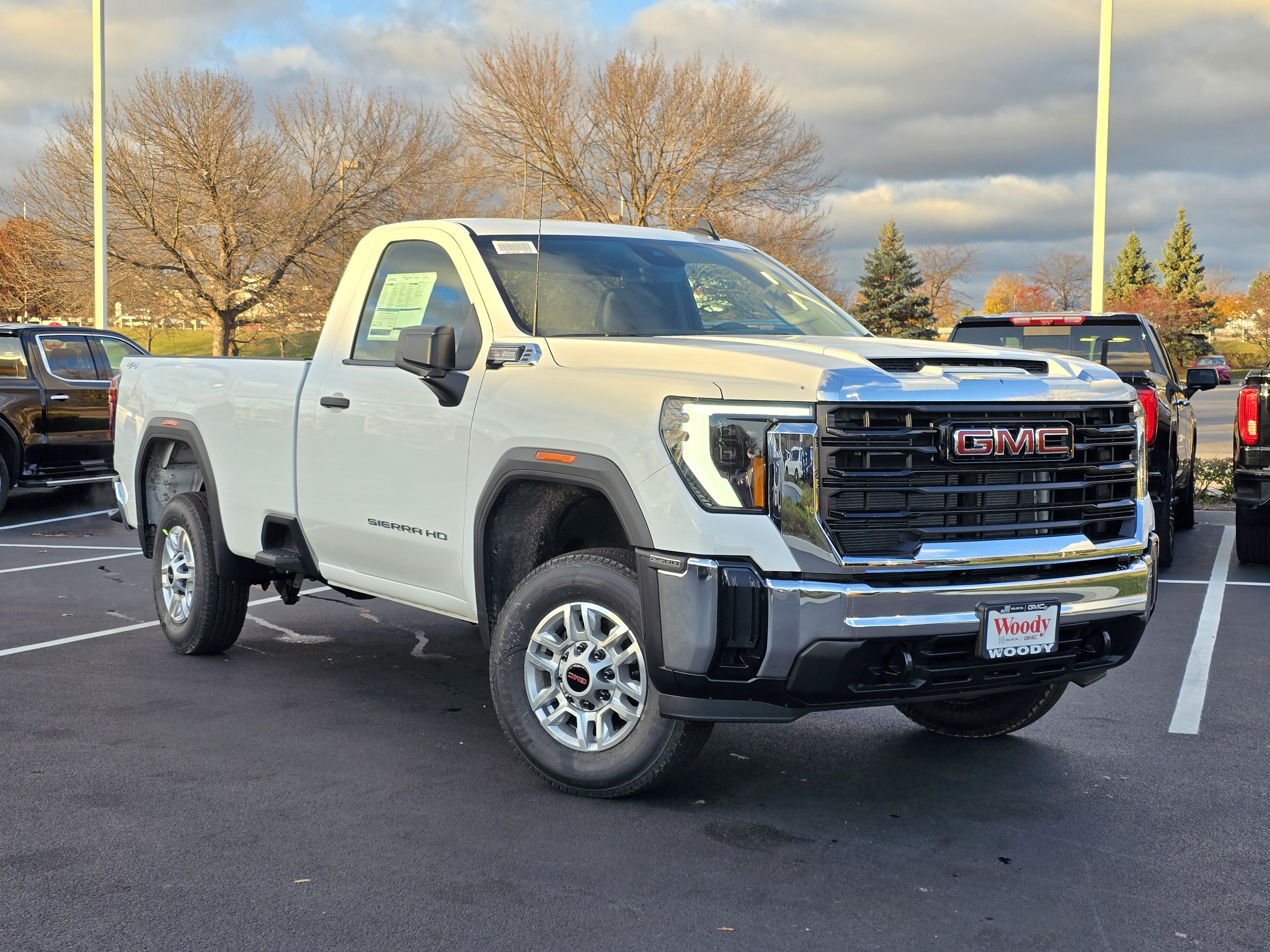 2025 GMC Sierra 2500HD Pro 2