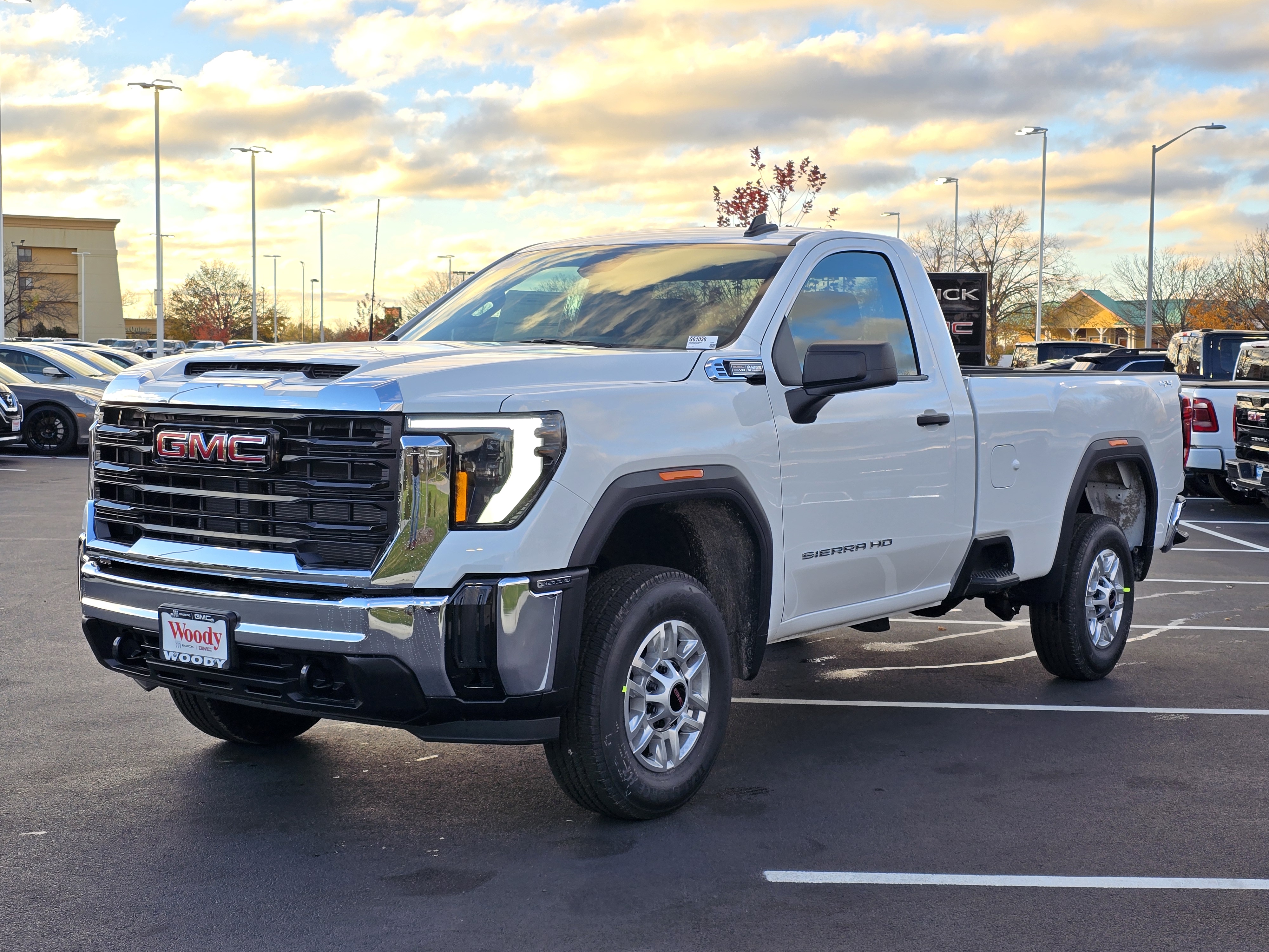 2025 GMC Sierra 2500HD Pro 4