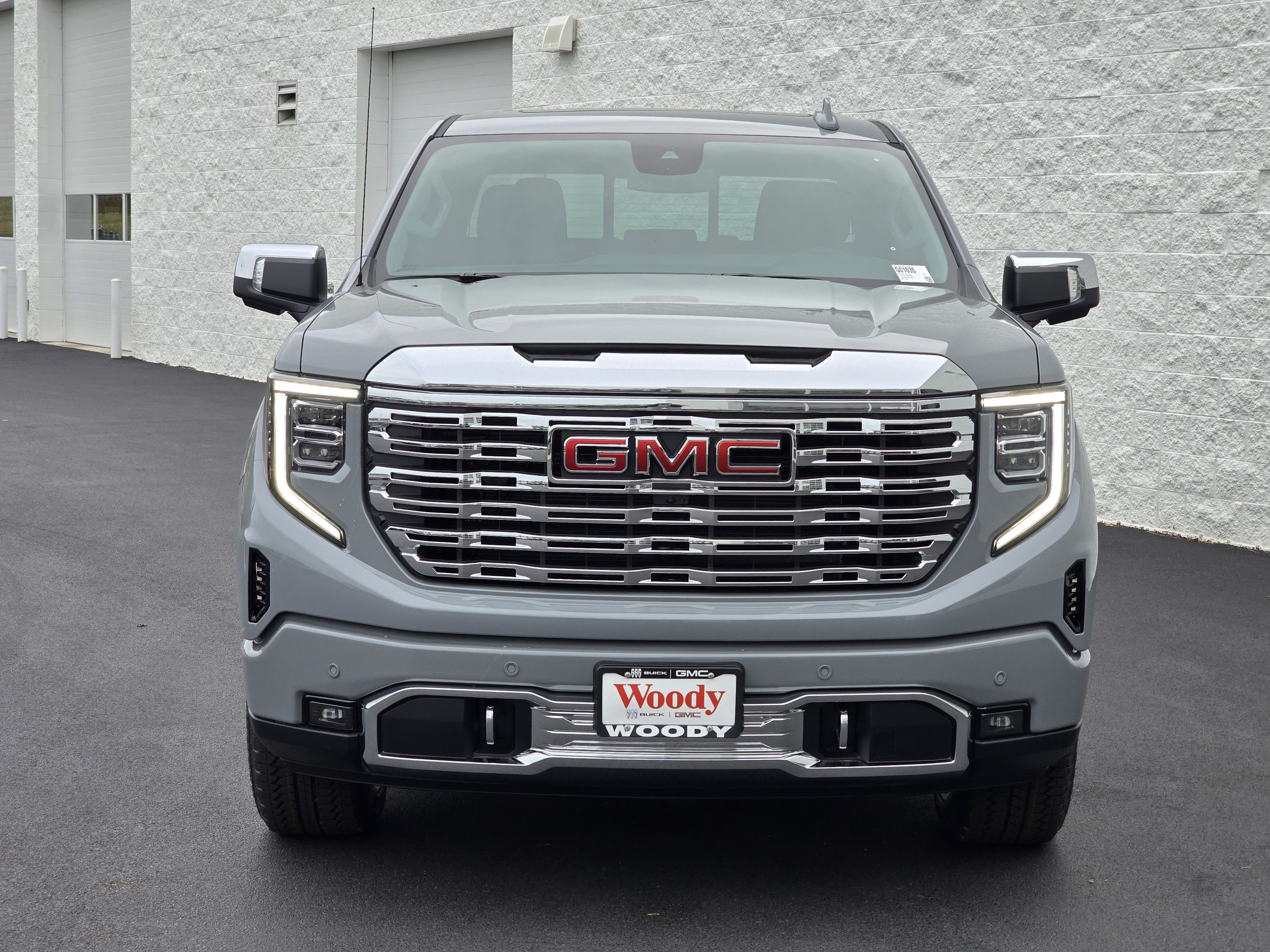 2025 GMC Sierra 1500 Denali 10