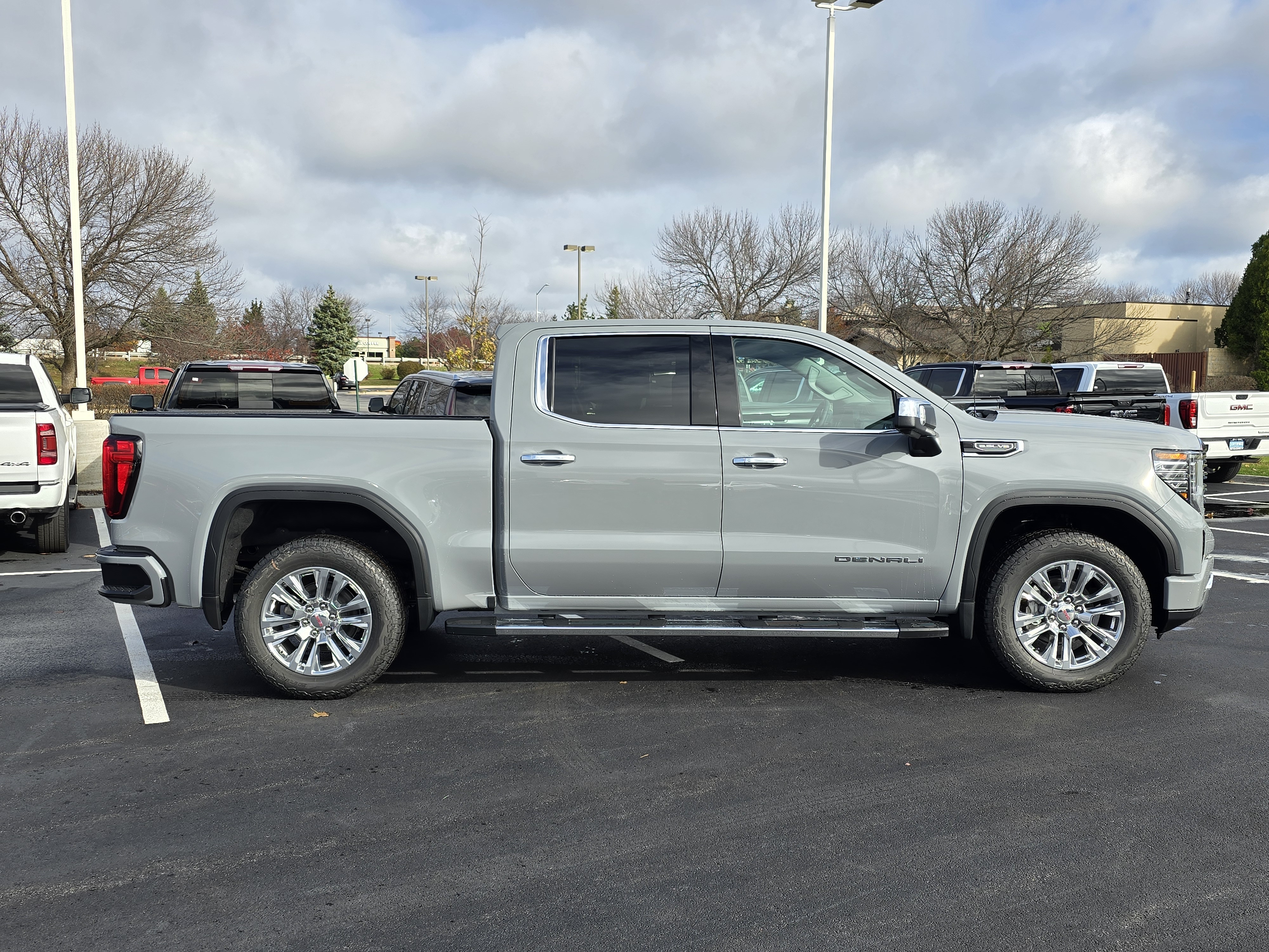 2025 GMC Sierra 1500 Denali 9