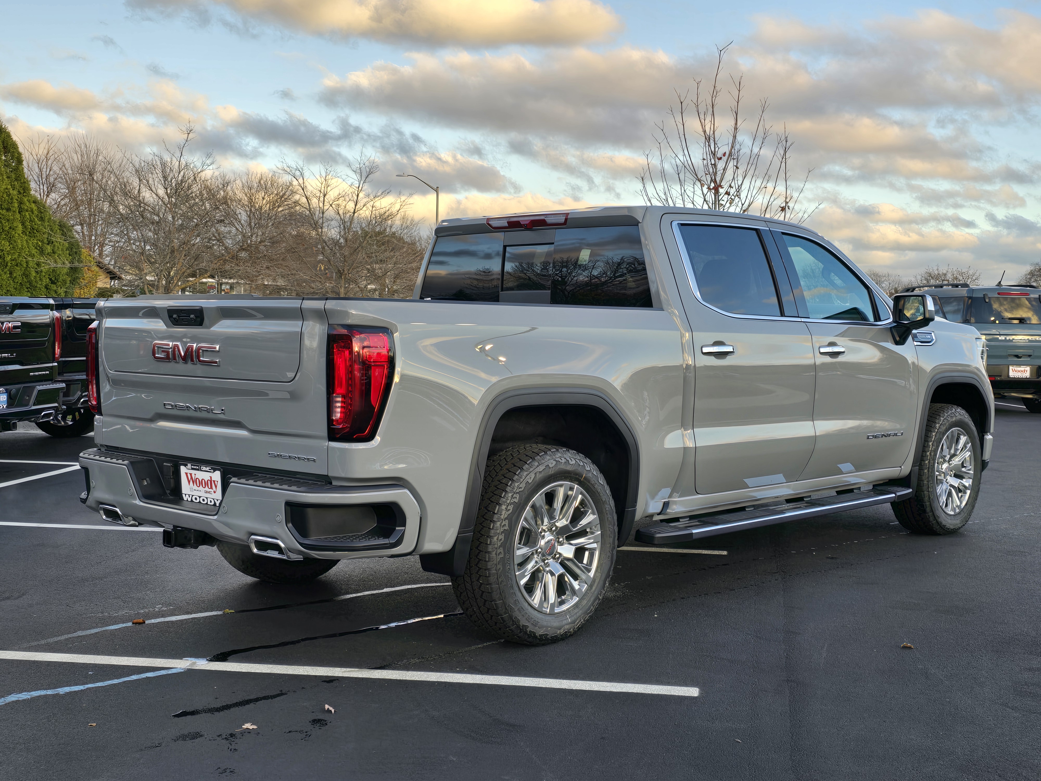 2025 GMC Sierra 1500 Denali 8