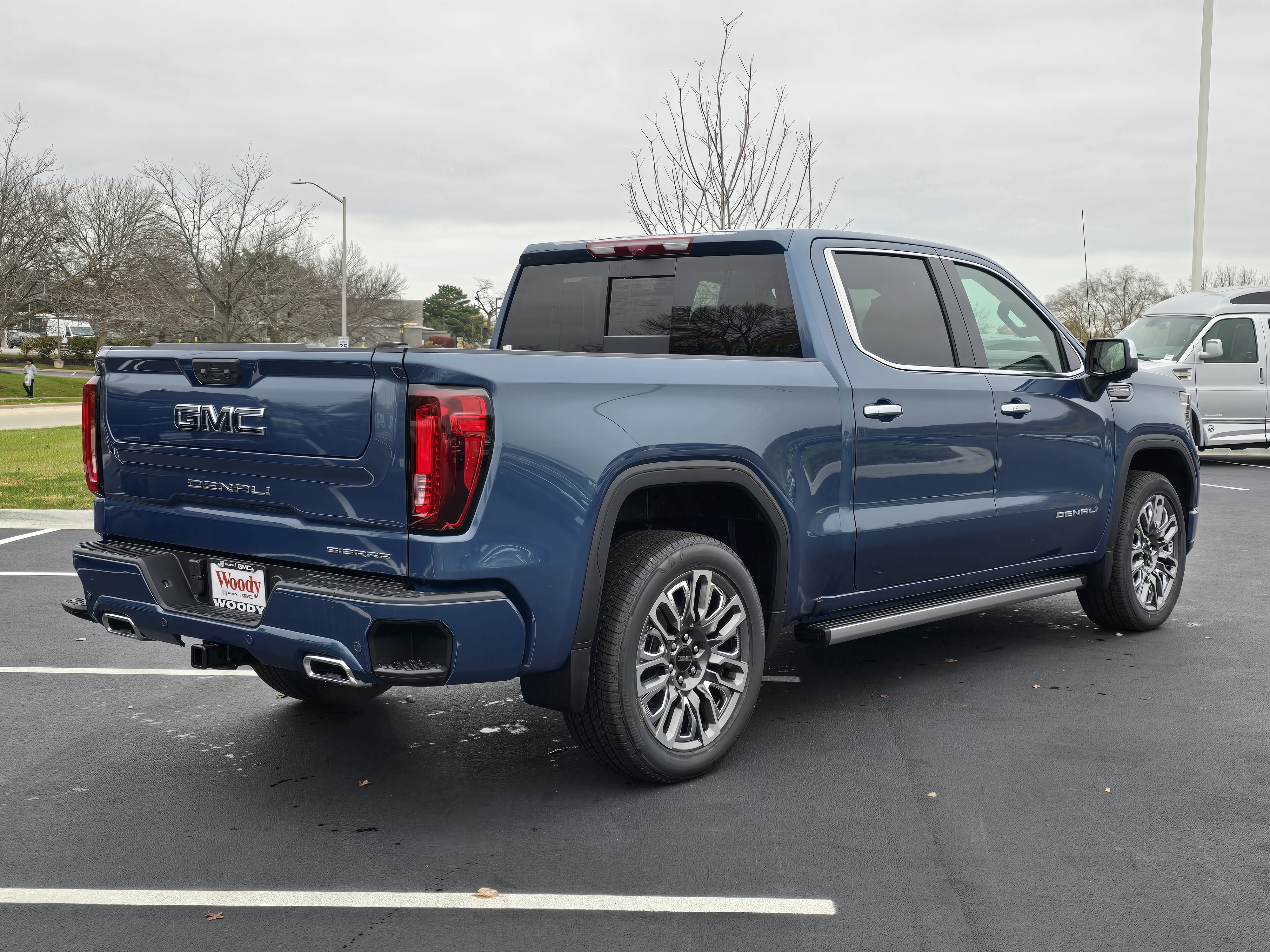 2025 GMC Sierra 1500 Denali Ultimate 8