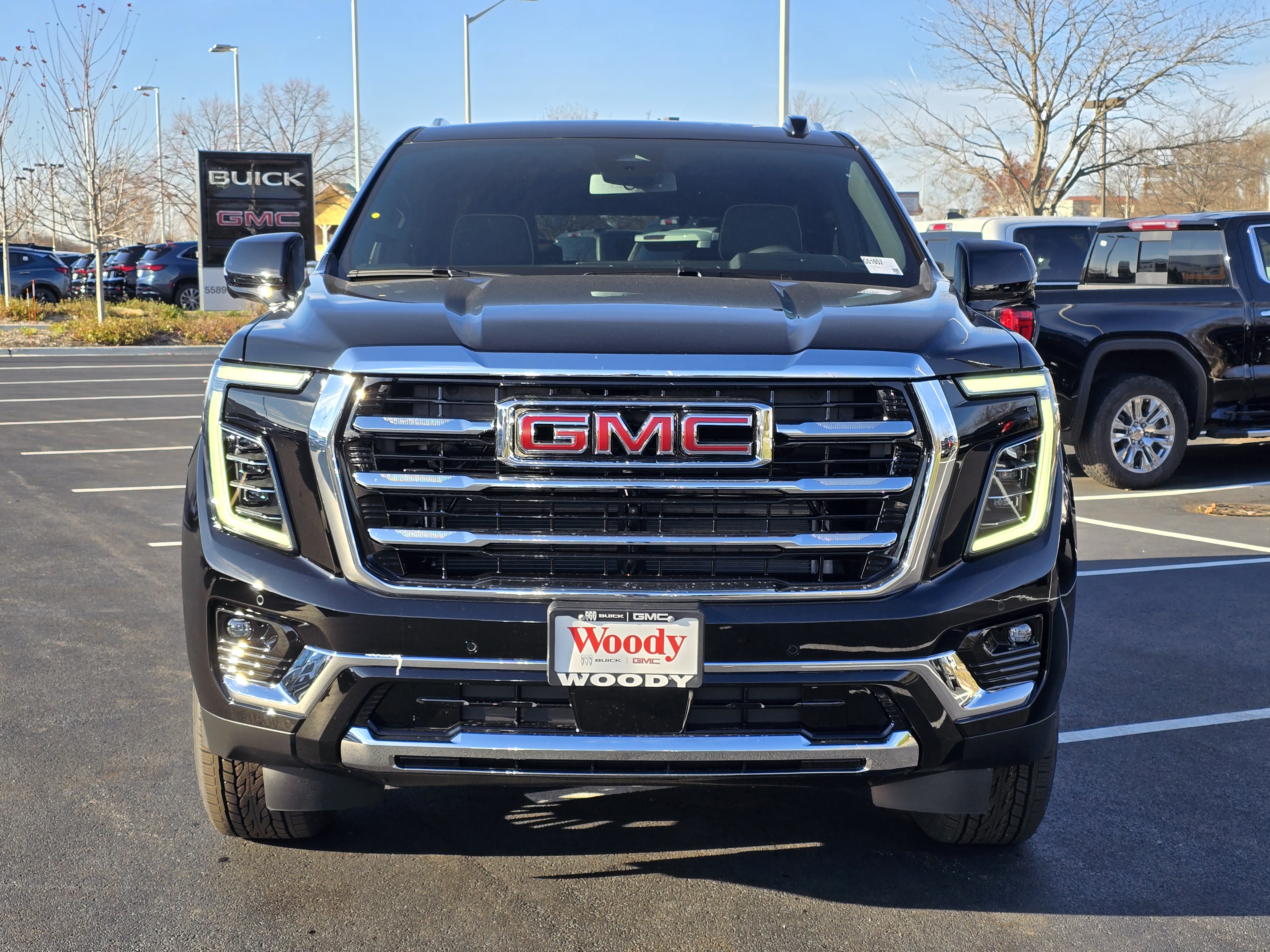 2025 GMC Yukon Elevation 3