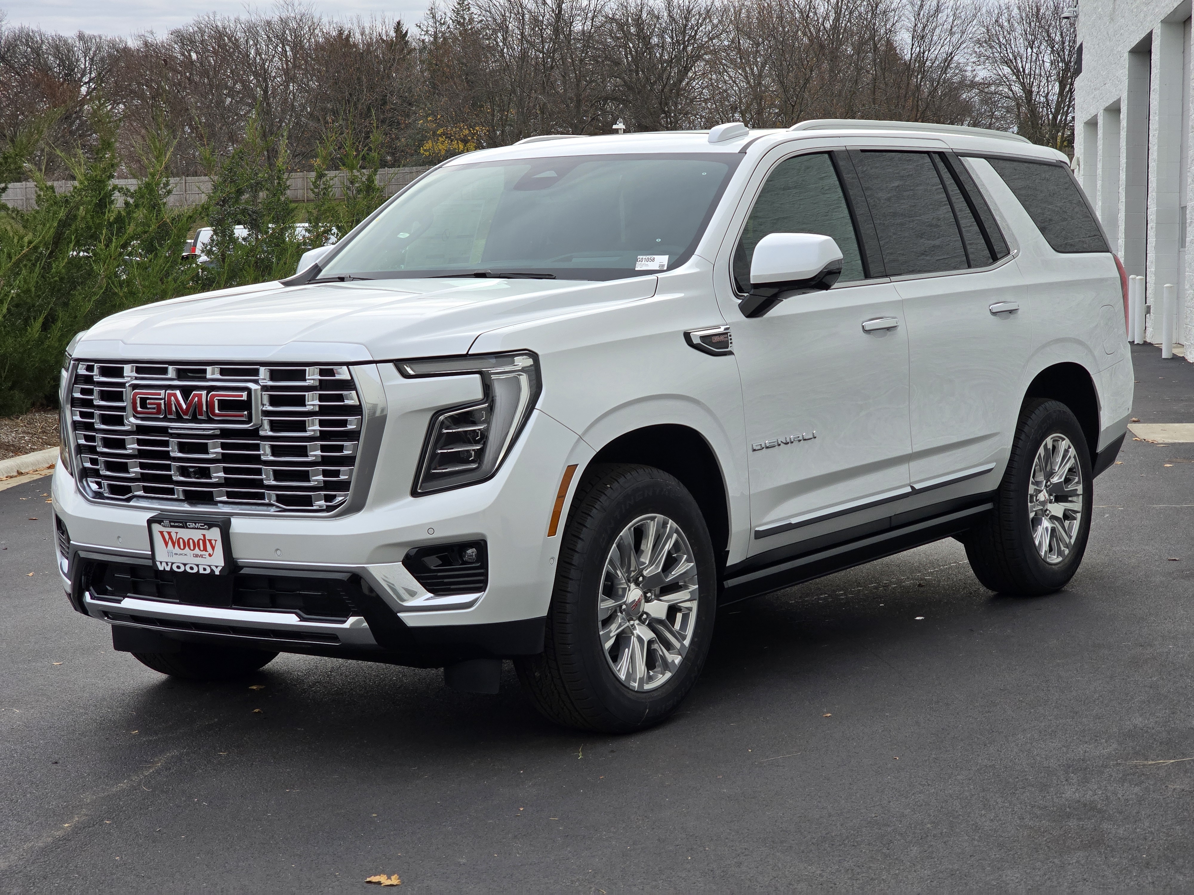 2025 GMC Yukon Denali 11