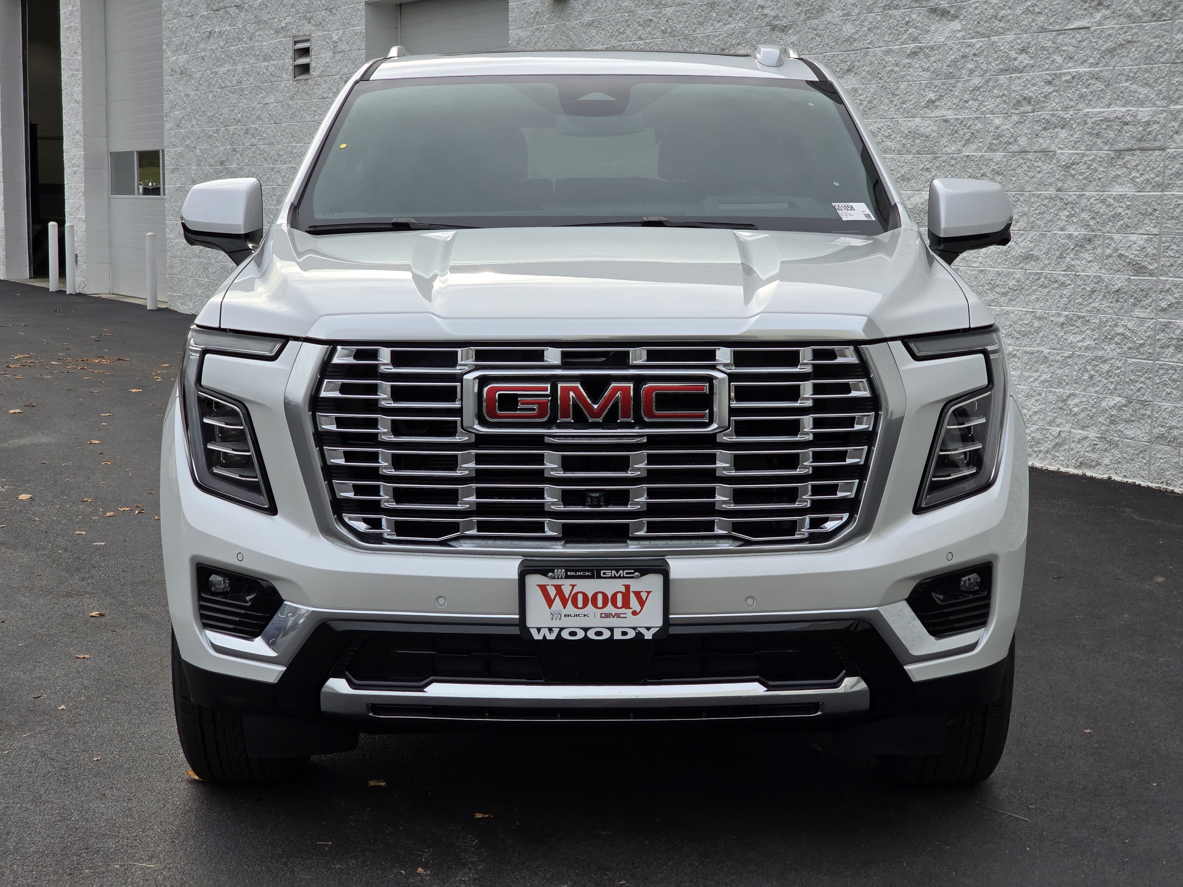 2025 GMC Yukon Denali 12