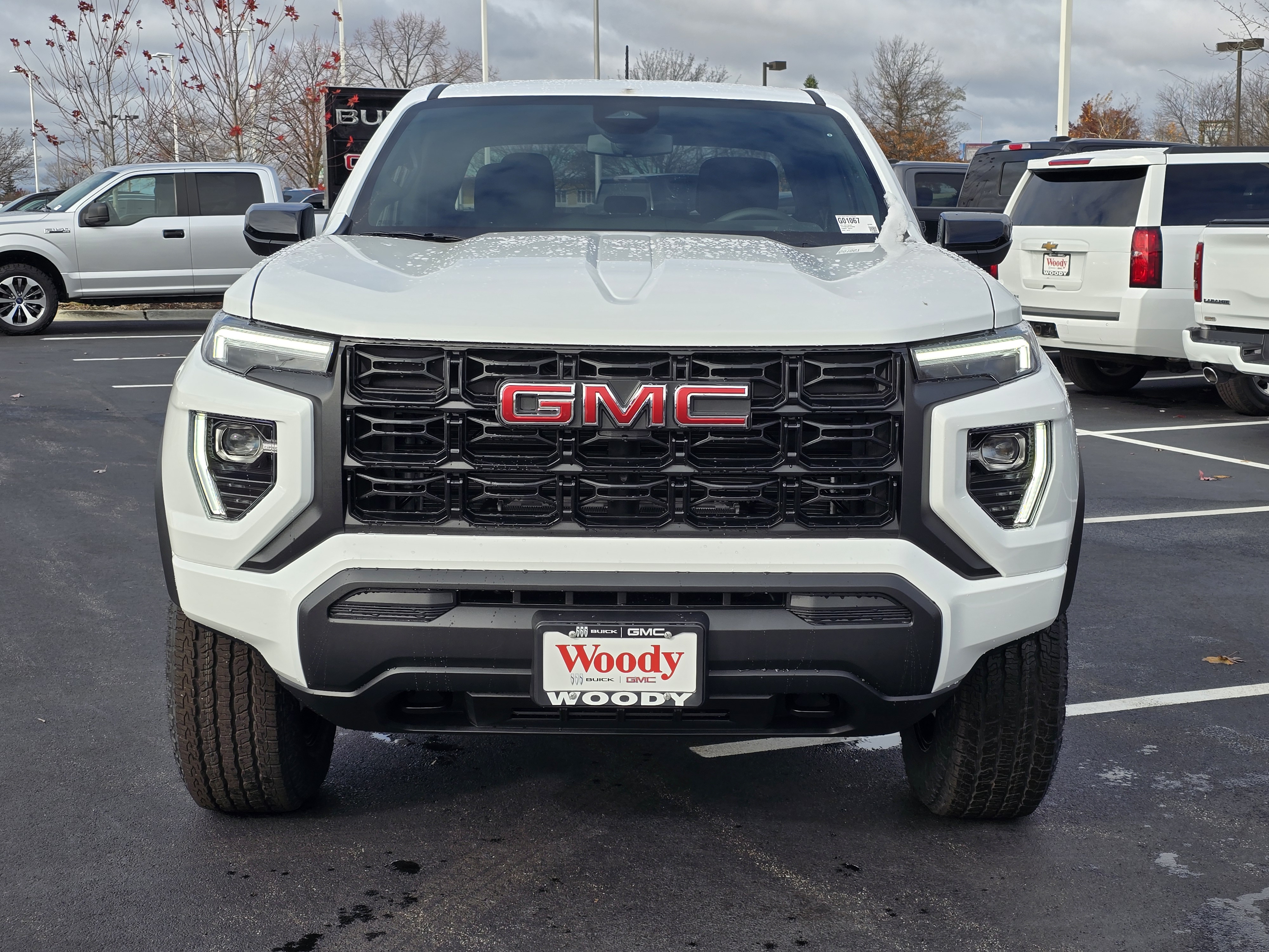 2024 GMC Canyon Elevation 3