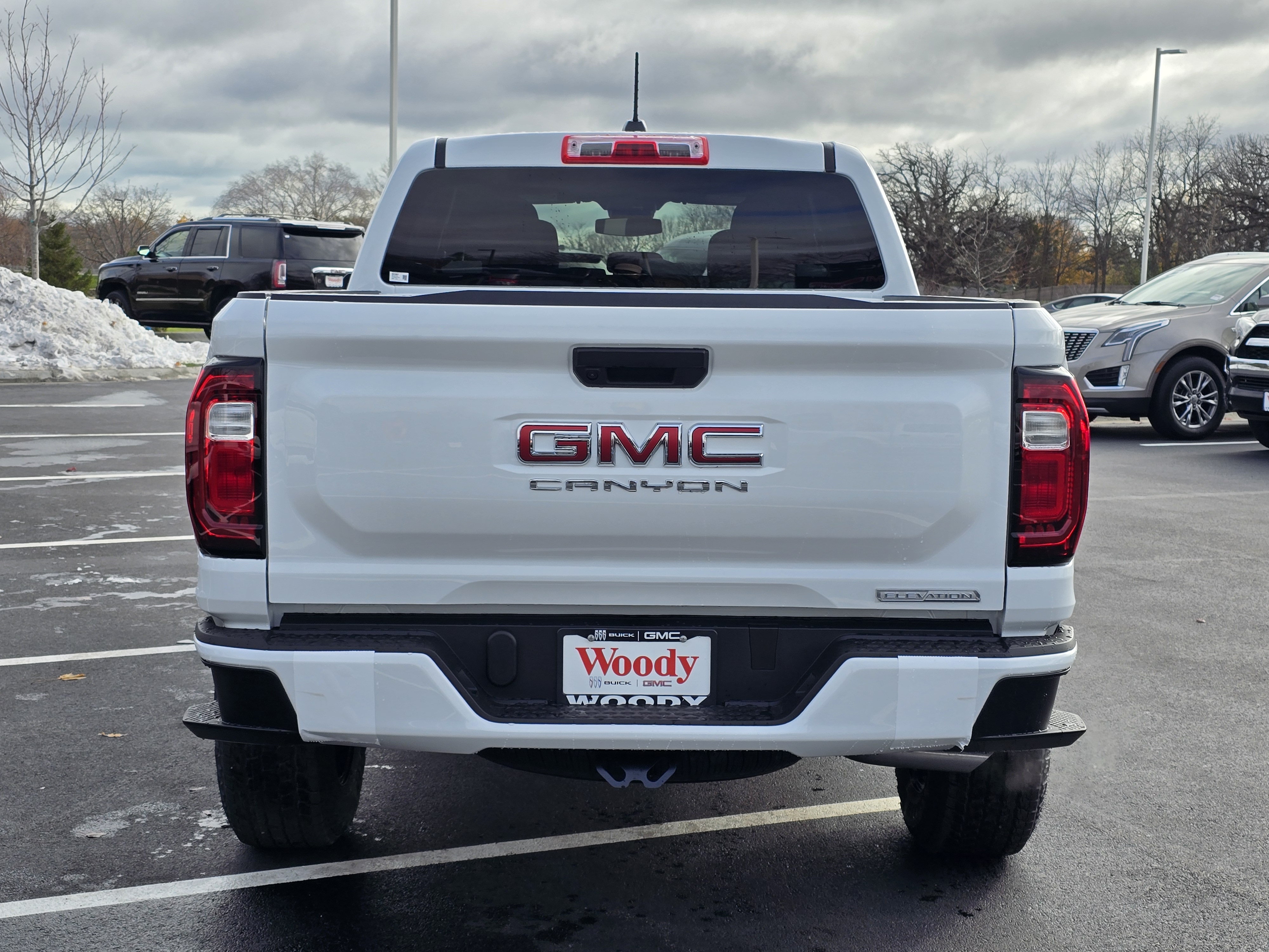 2024 GMC Canyon Elevation 7