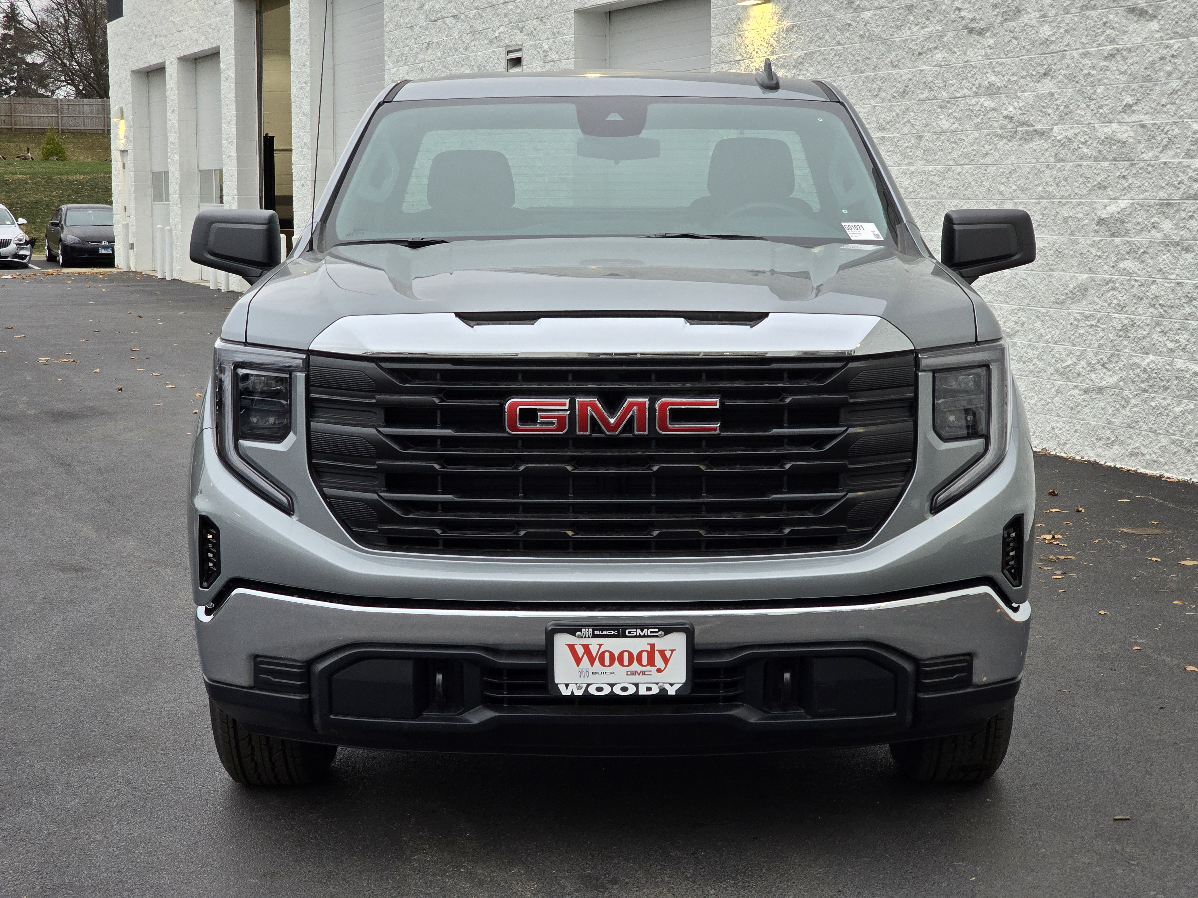 2025 GMC Sierra 1500 Pro 10