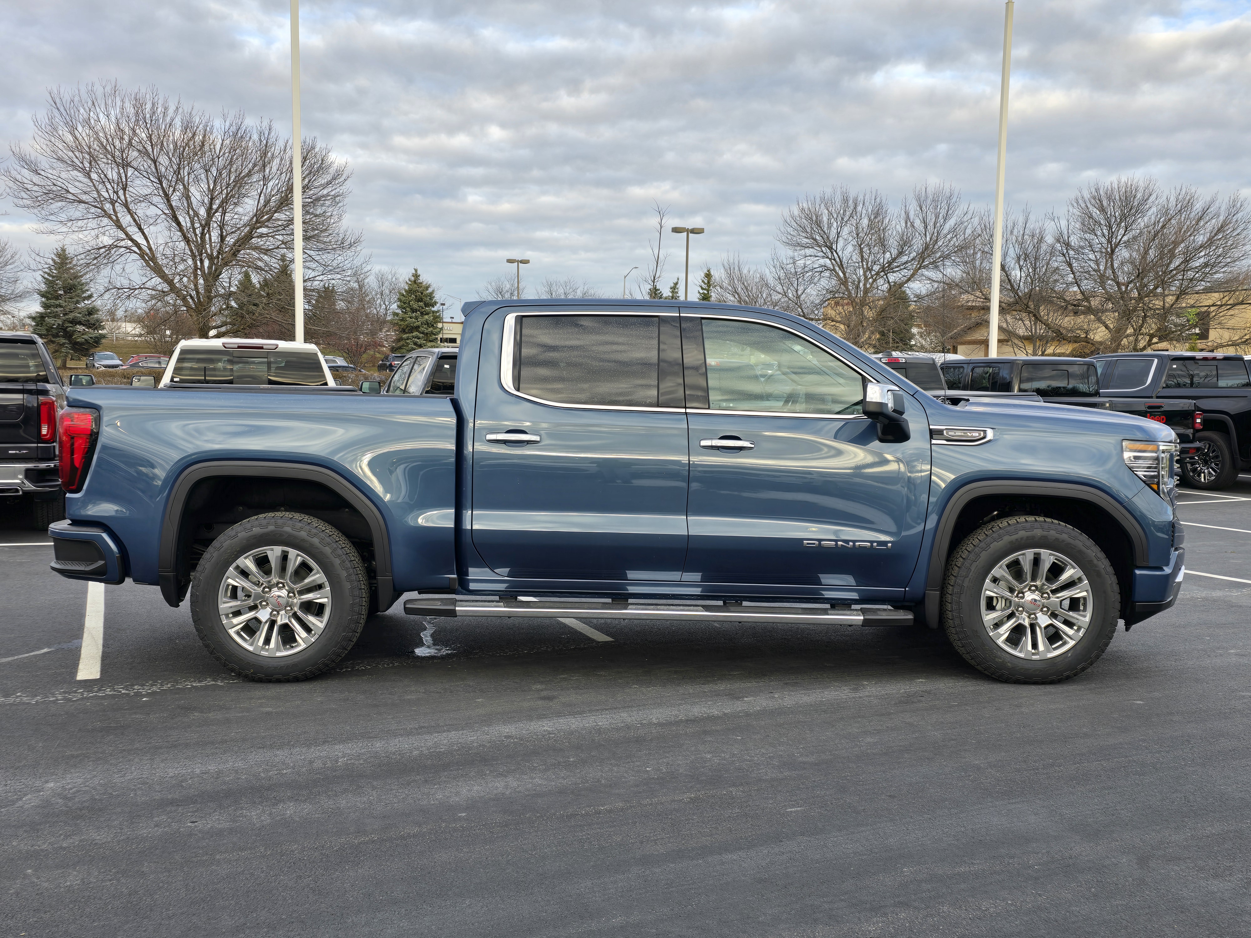 2025 GMC Sierra 1500 Denali 9