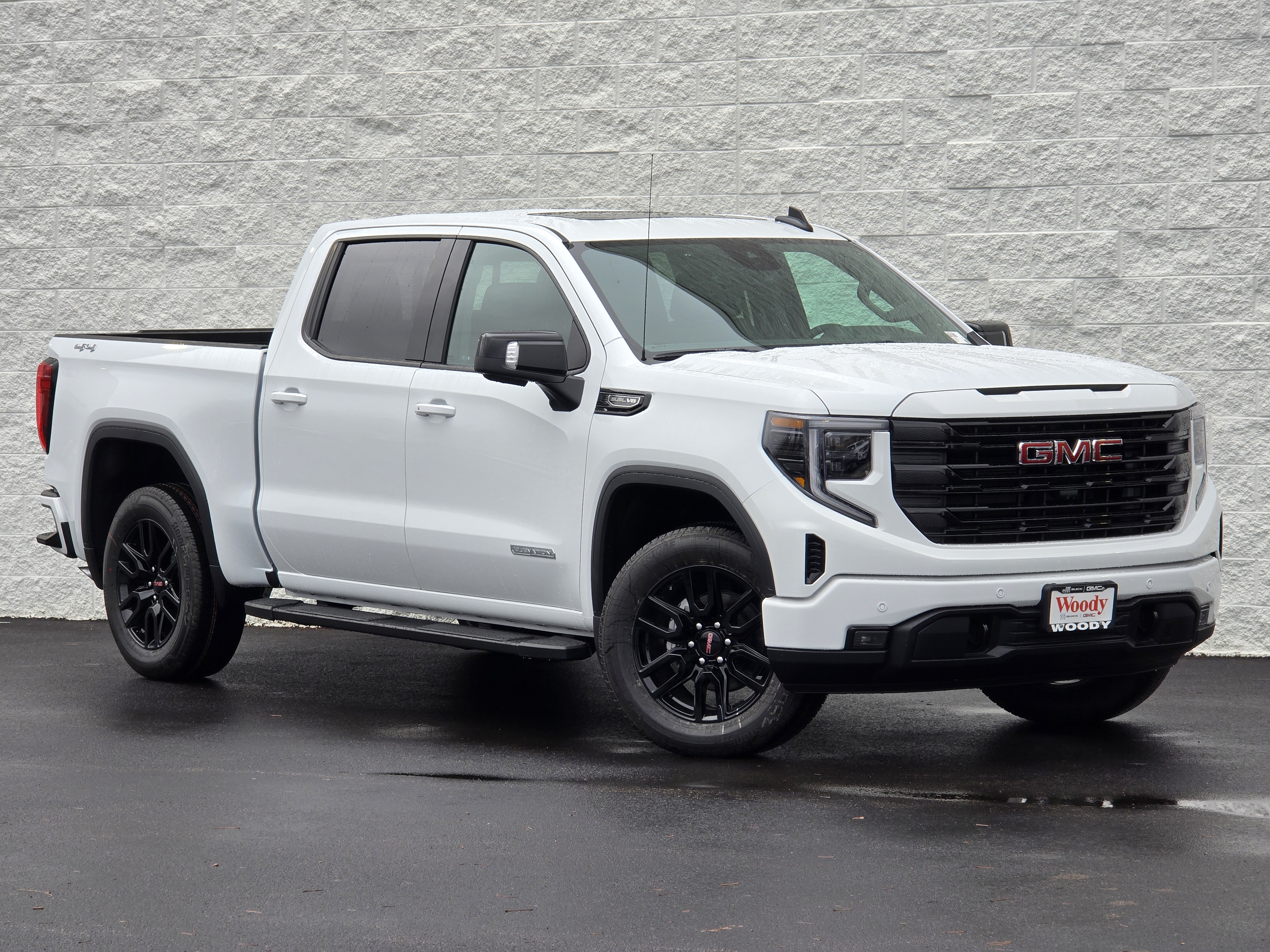 2025 GMC Sierra 1500 Elevation 2