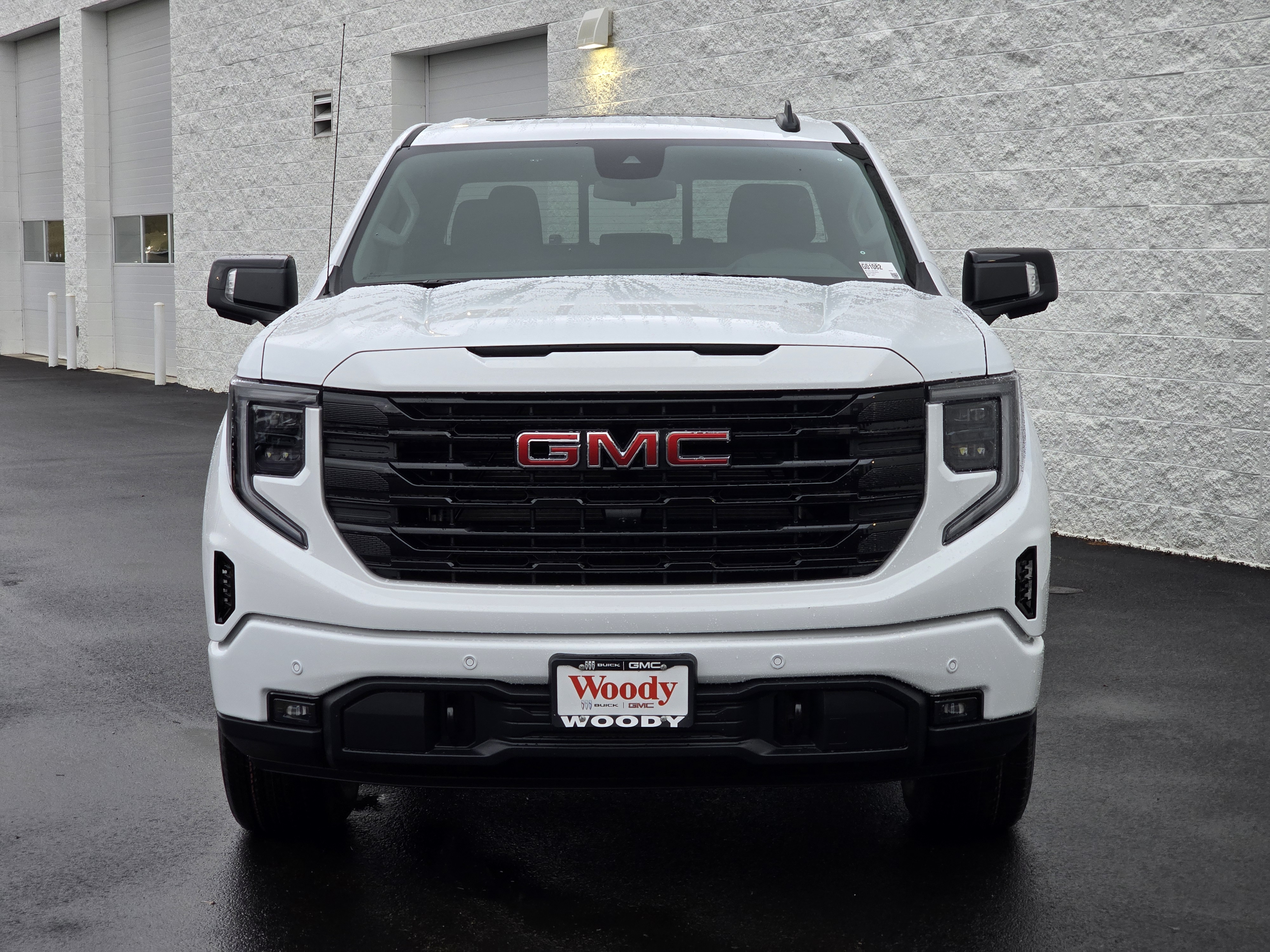 2025 GMC Sierra 1500 Elevation 11