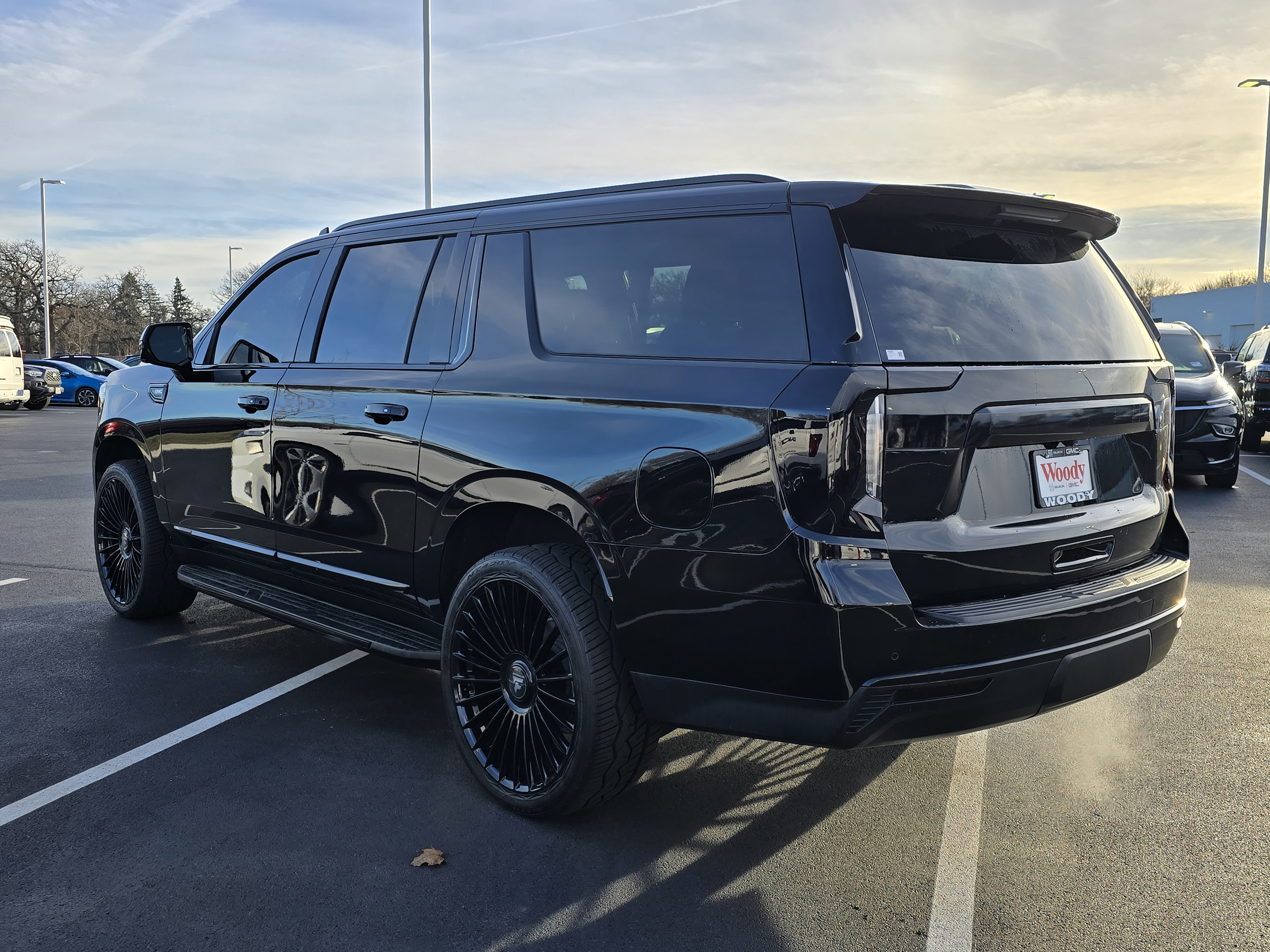 2023 GMC Yukon XL SLT 5