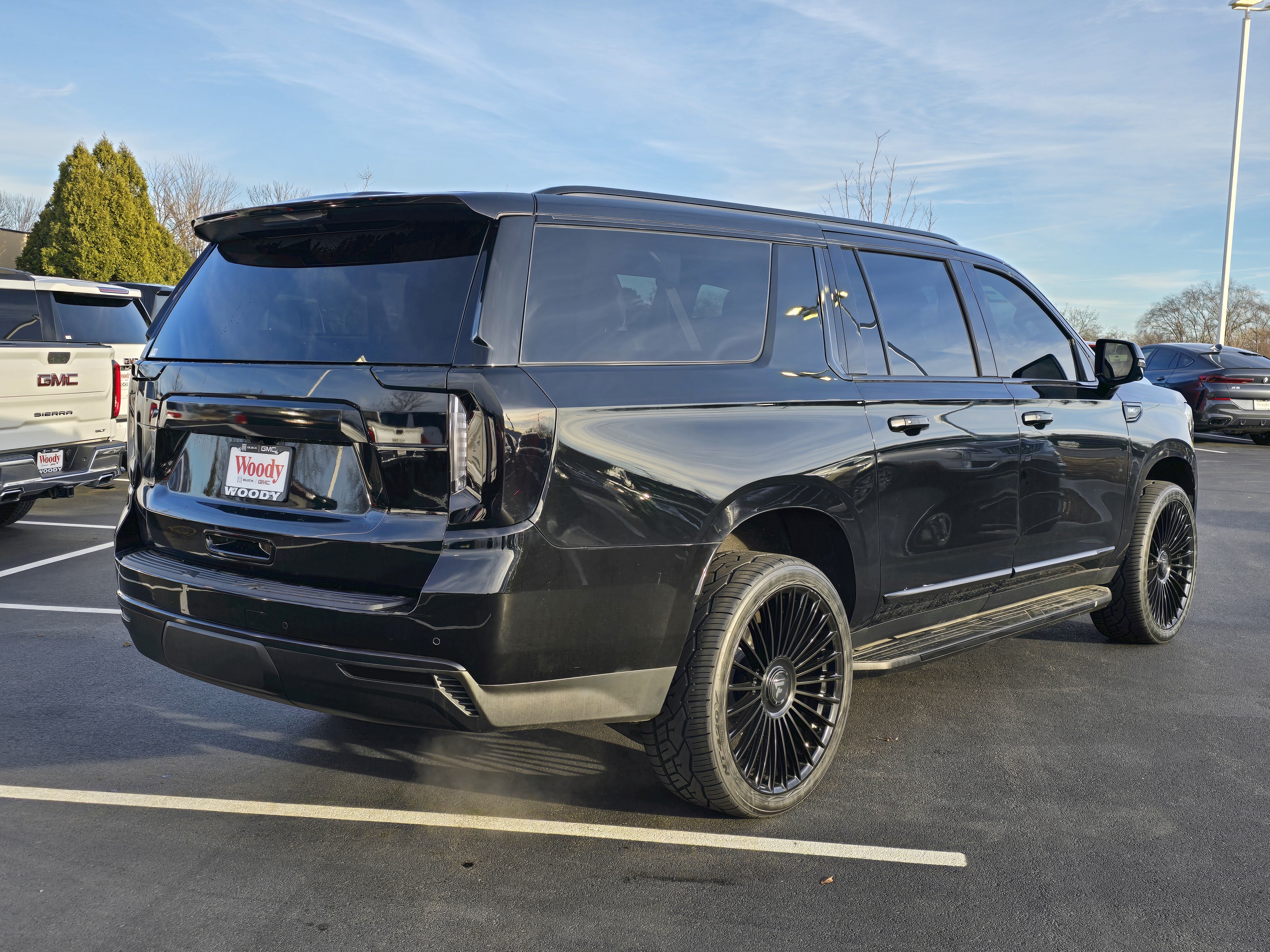 2023 GMC Yukon XL SLT 7