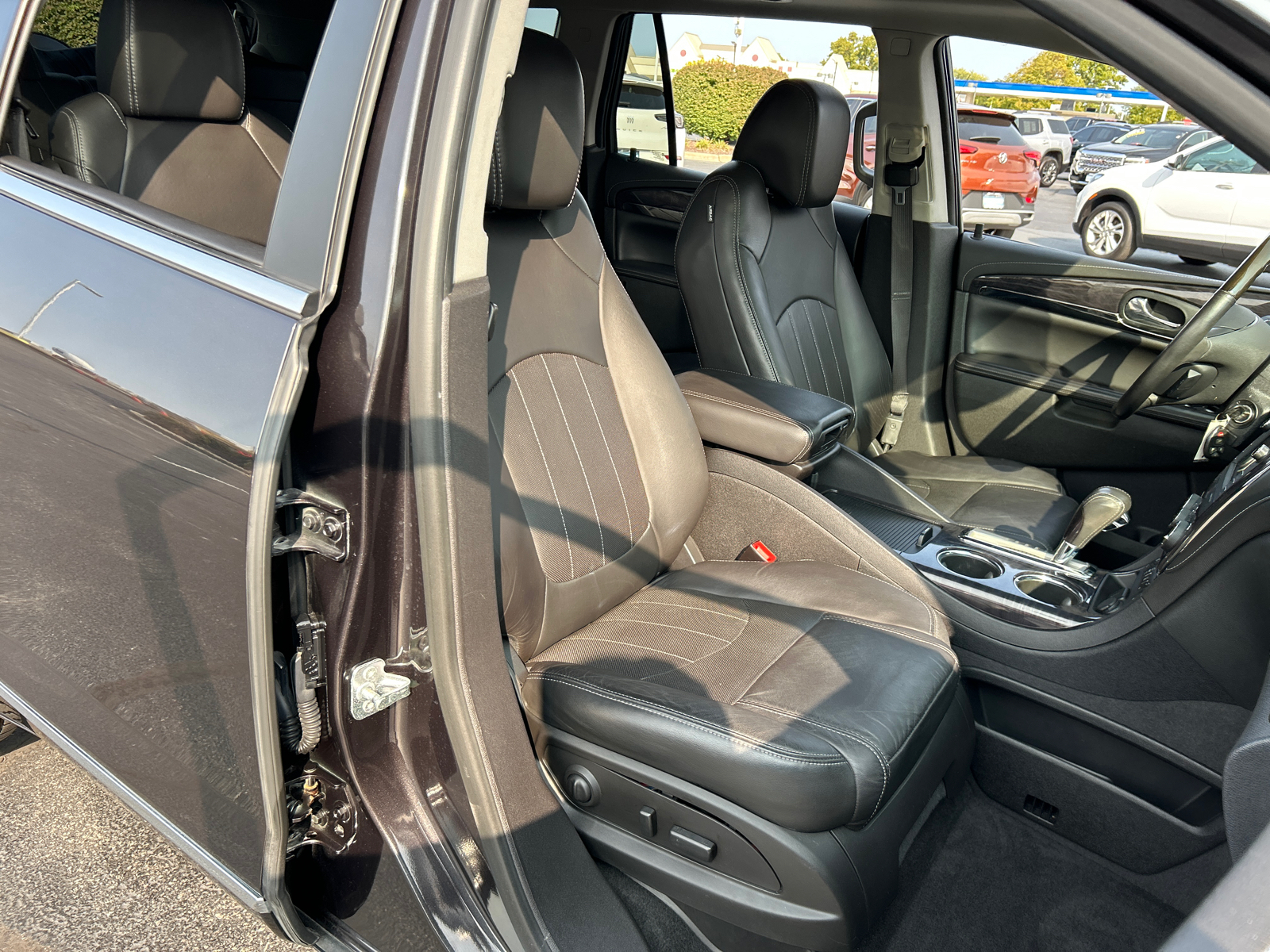 2017 Buick Enclave Leather Group 37