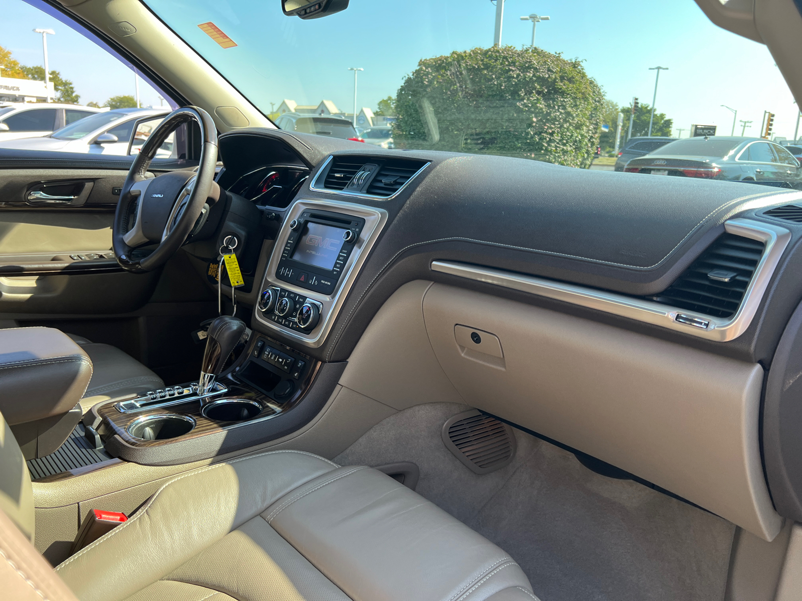 2014 GMC Acadia Denali 41