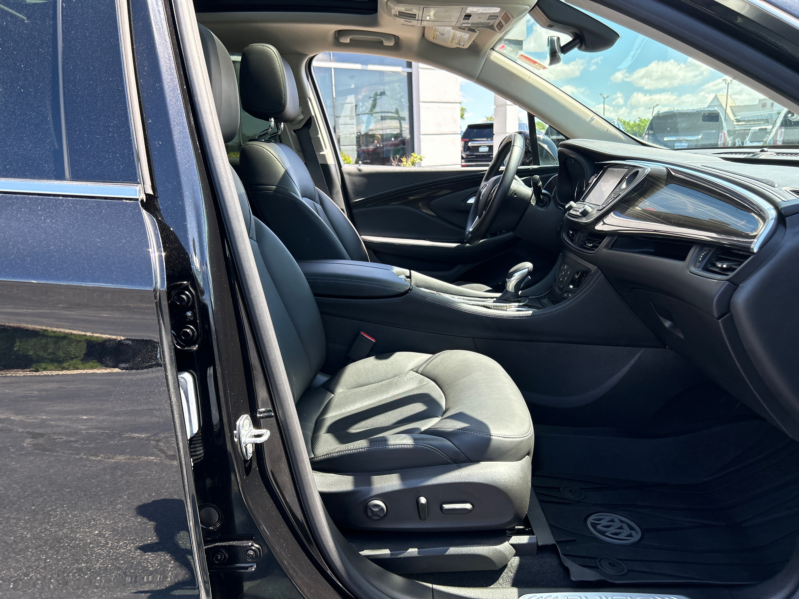 2020 Buick Envision Premium I 43