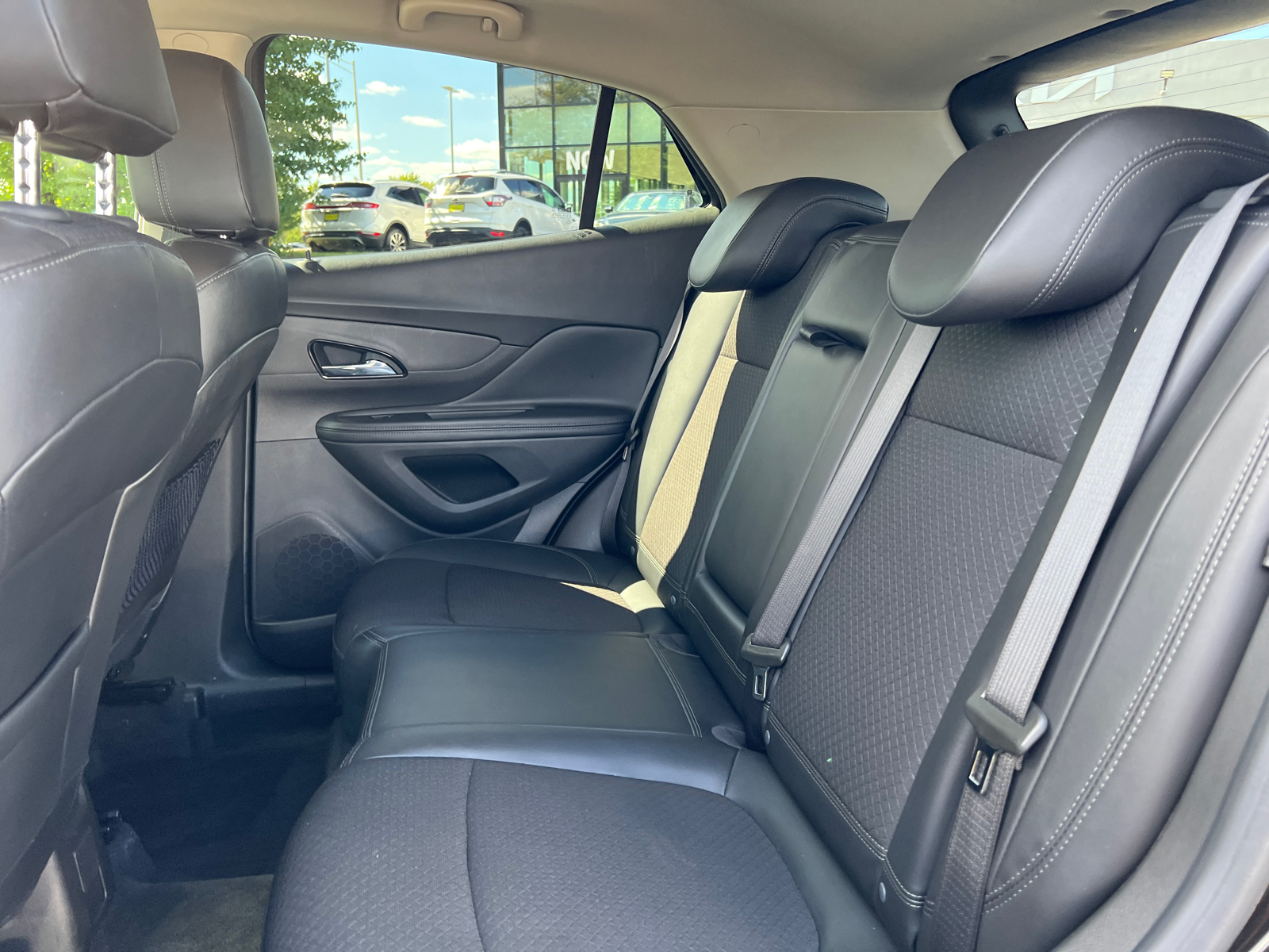 2019 Buick Encore Sport Touring 33