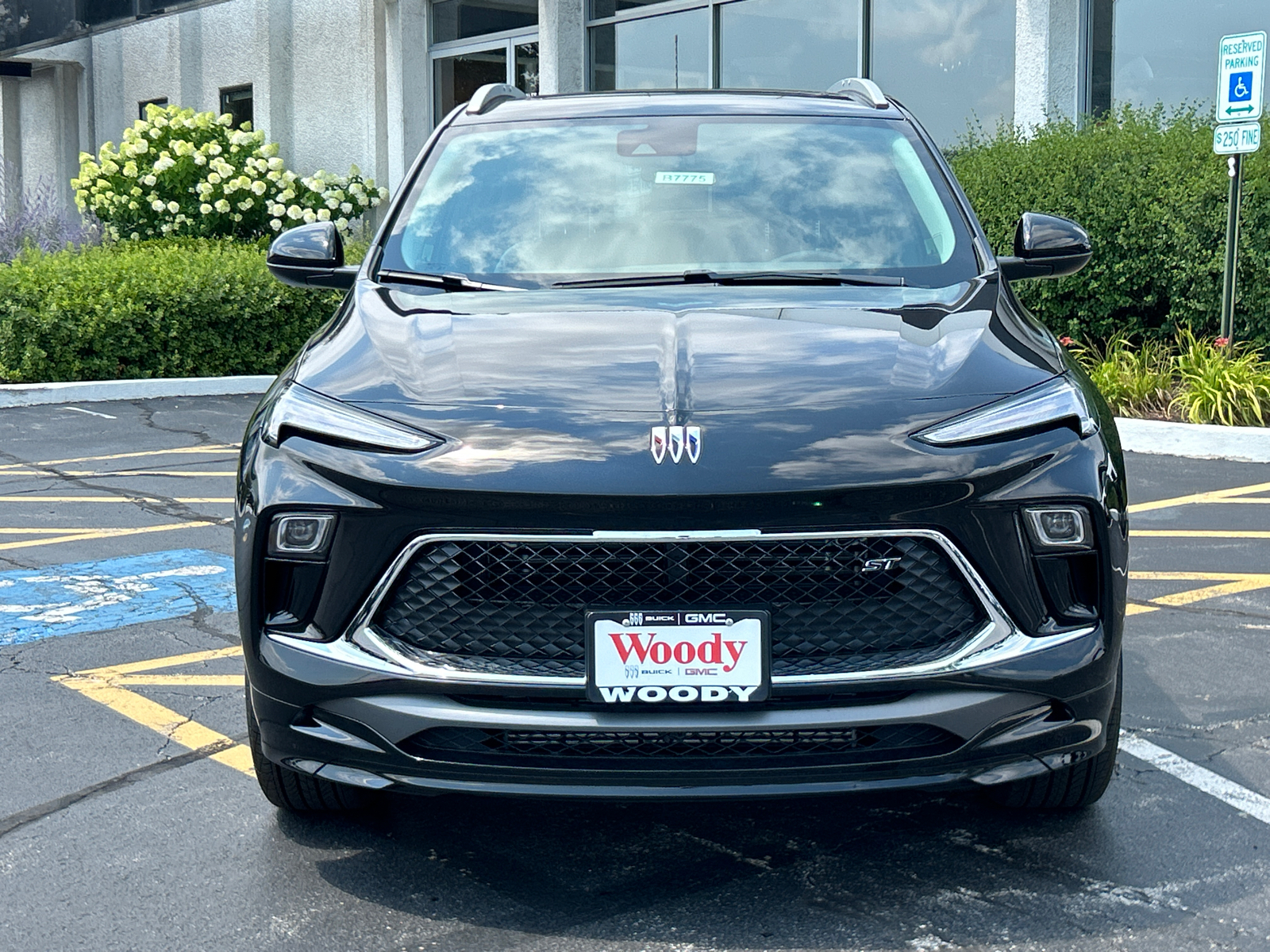 2025 Buick Encore GX Sport Touring 3