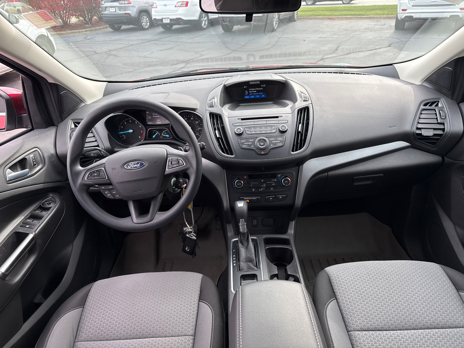 2017 Ford Escape SE 29